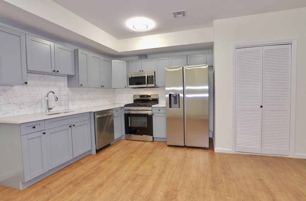 143 Zabriskie St #3b, Jersey City, NJ 07307