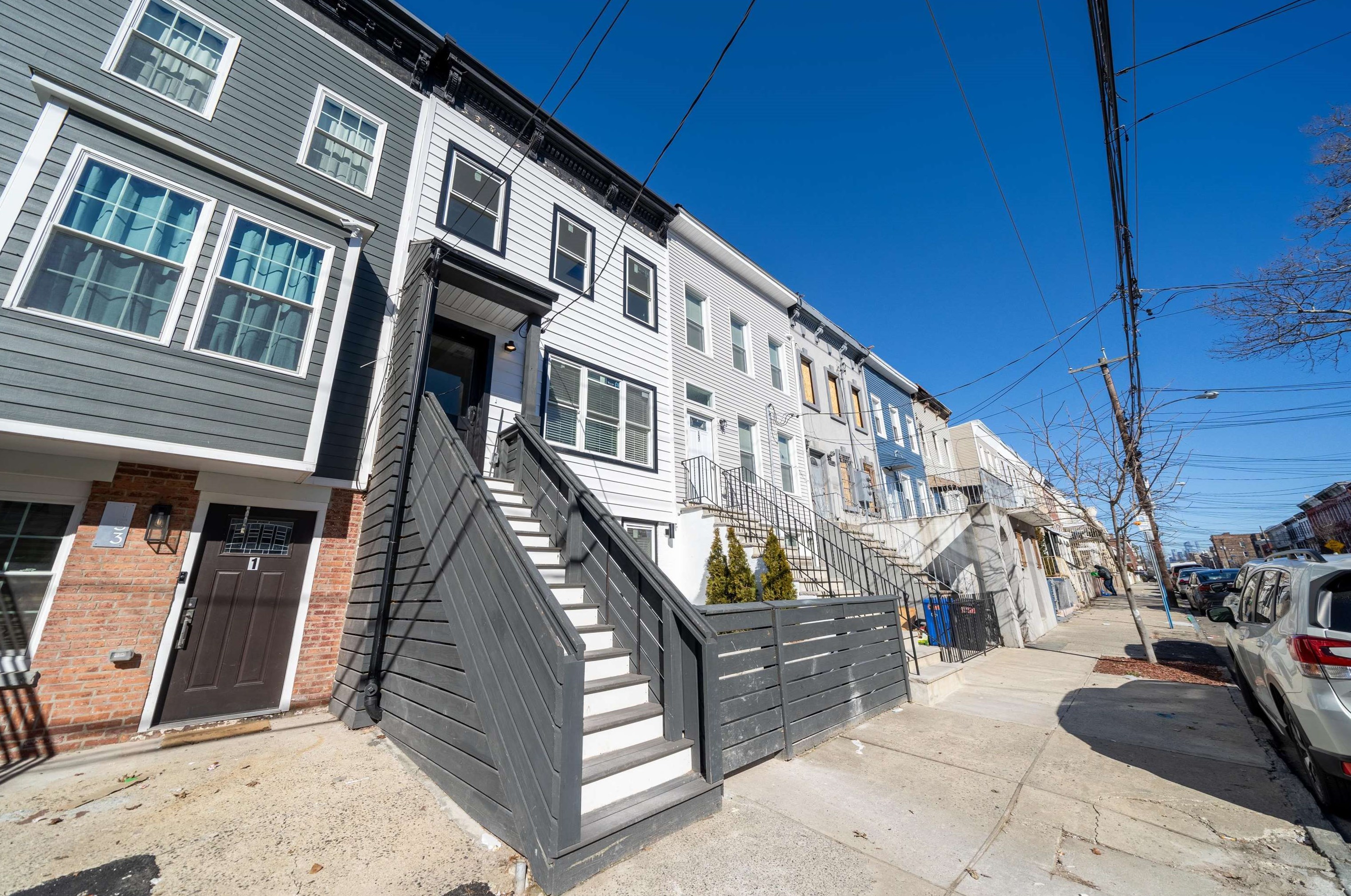 155 Van Horne St #2, Jersey City, NJ 07304