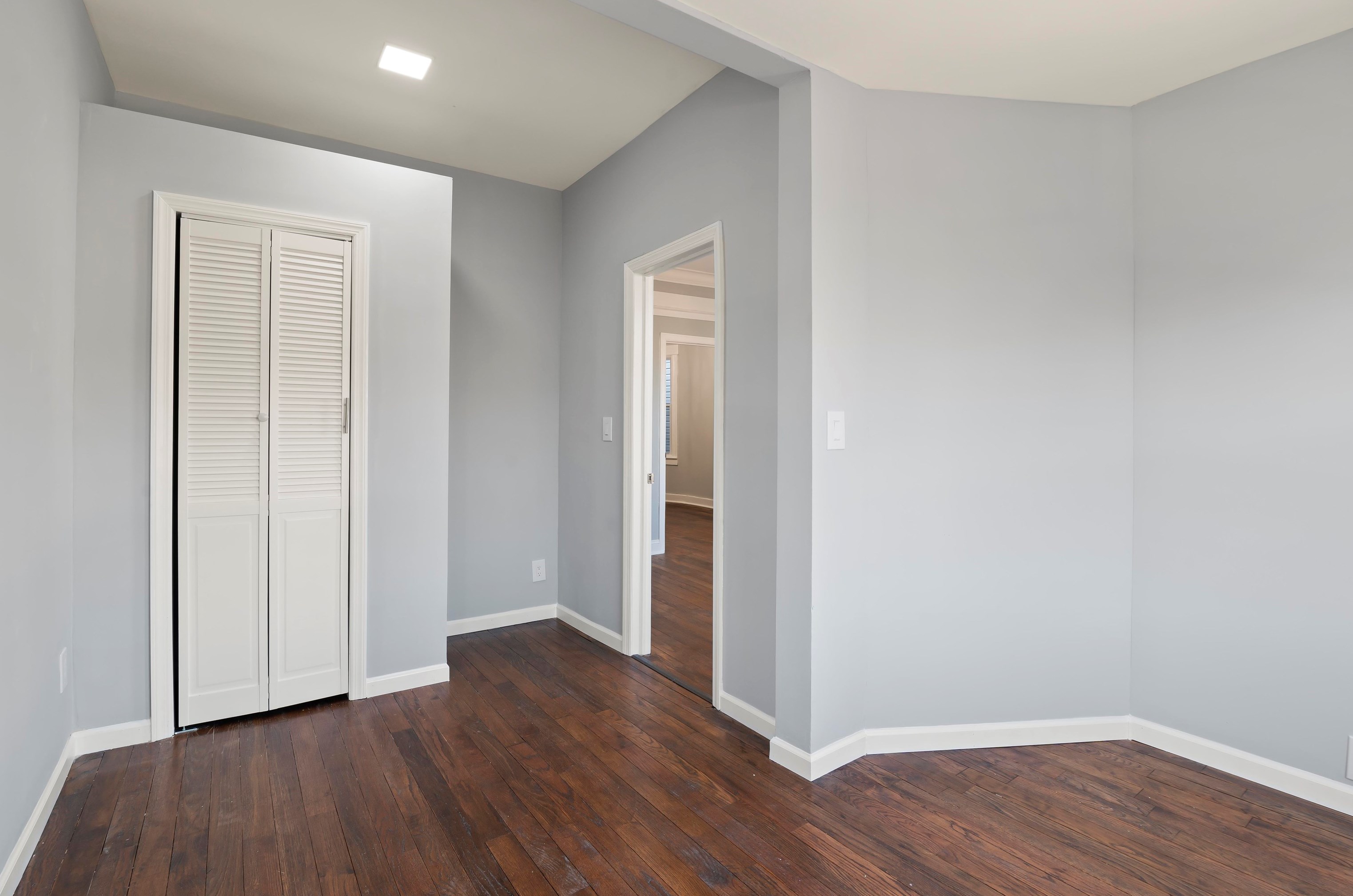 149 Wegman Pkwy, Jersey City, NJ 07305