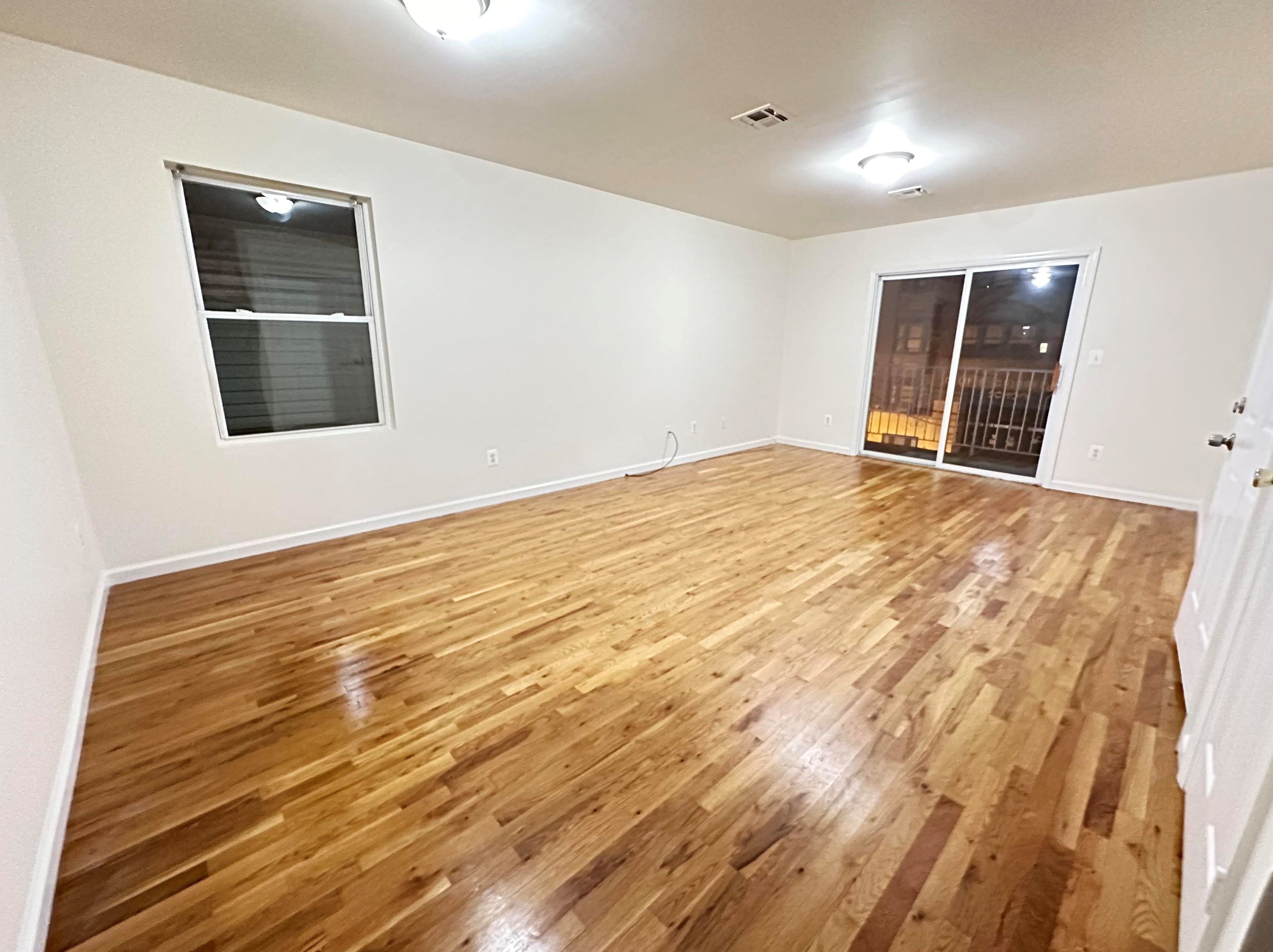 164 Union St, Jersey City, NJ 07304-2318