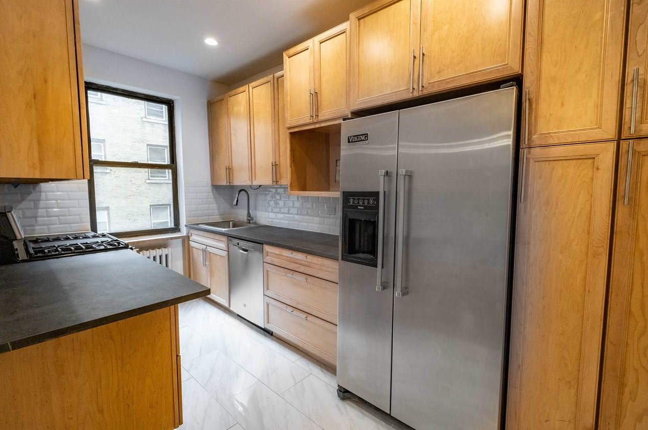 131 Kensington Ave #b6, Jersey City, NJ 07304