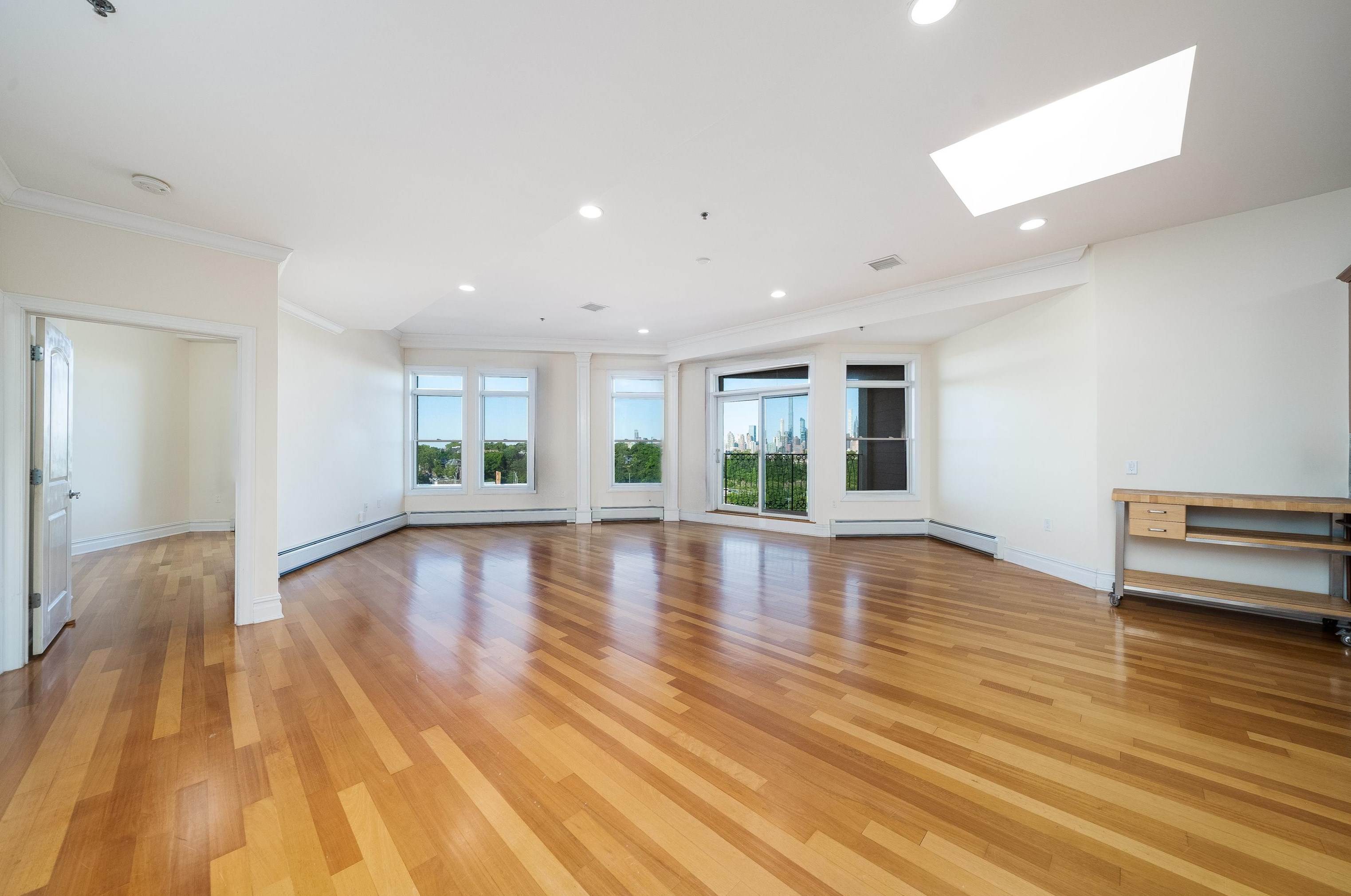 564 Gregory Ave #ph 9, Union City, NJ 07086