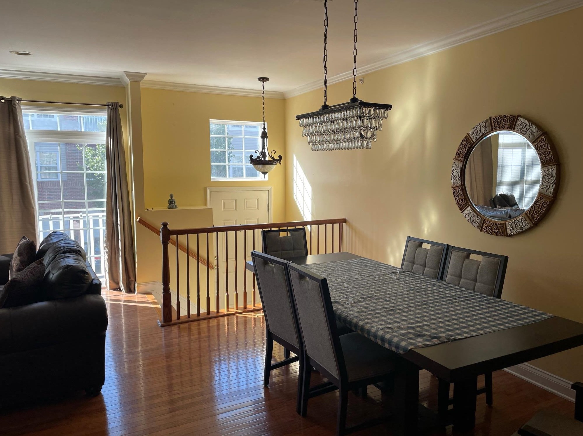 12 Lee Ct, Jersey City, NJ 07305