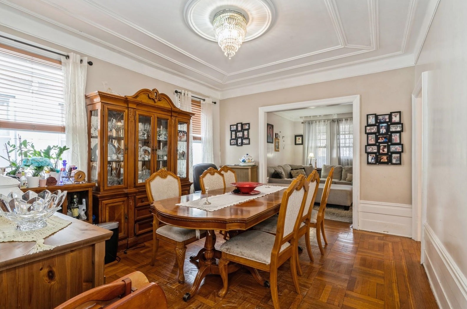 41 Neptune Ave, Jersey City, NJ 07305-4708