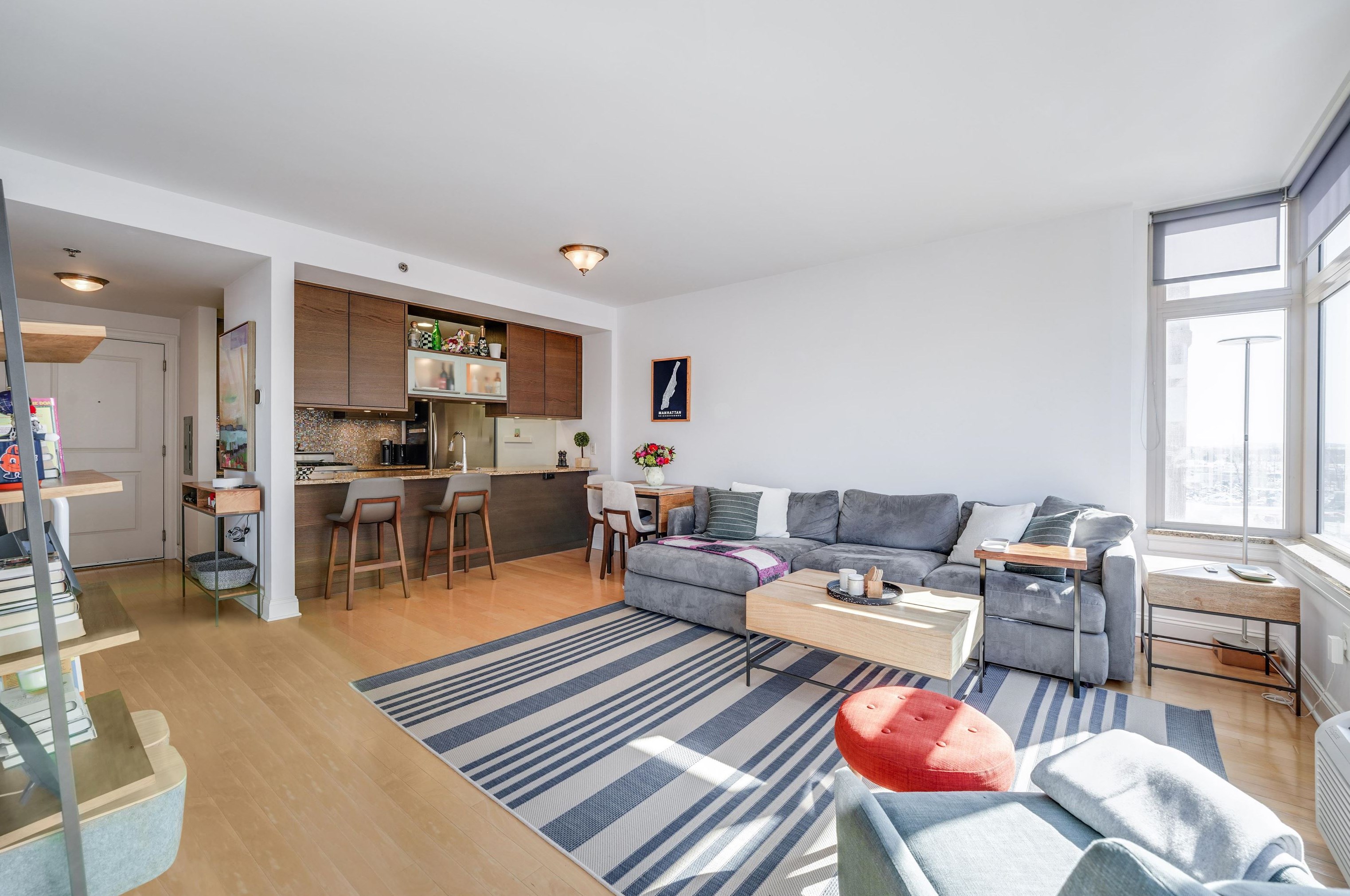 10 Regent St #505, Jersey City, NJ 07302