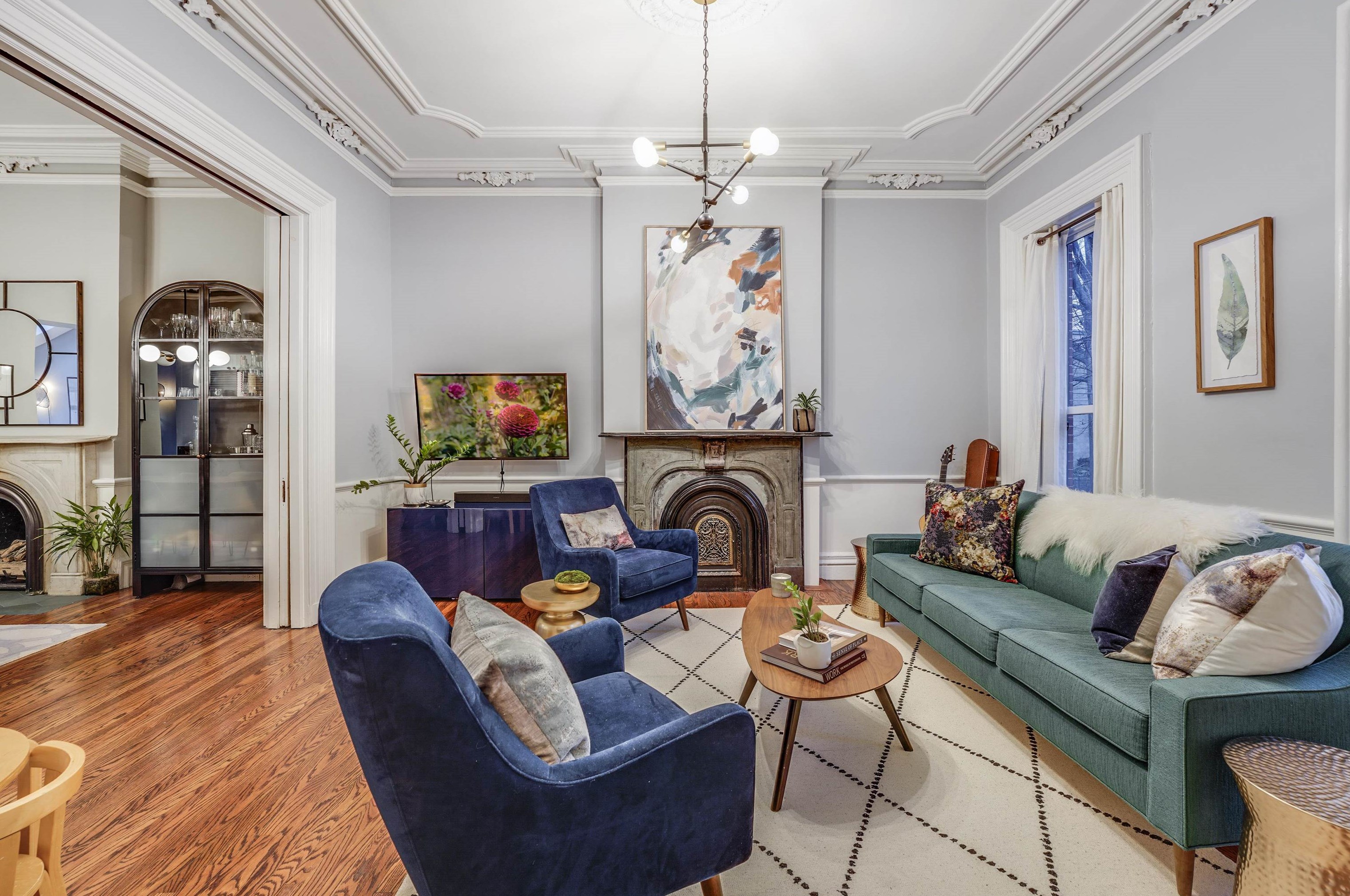 211 7th St, Jersey City, NJ 07302