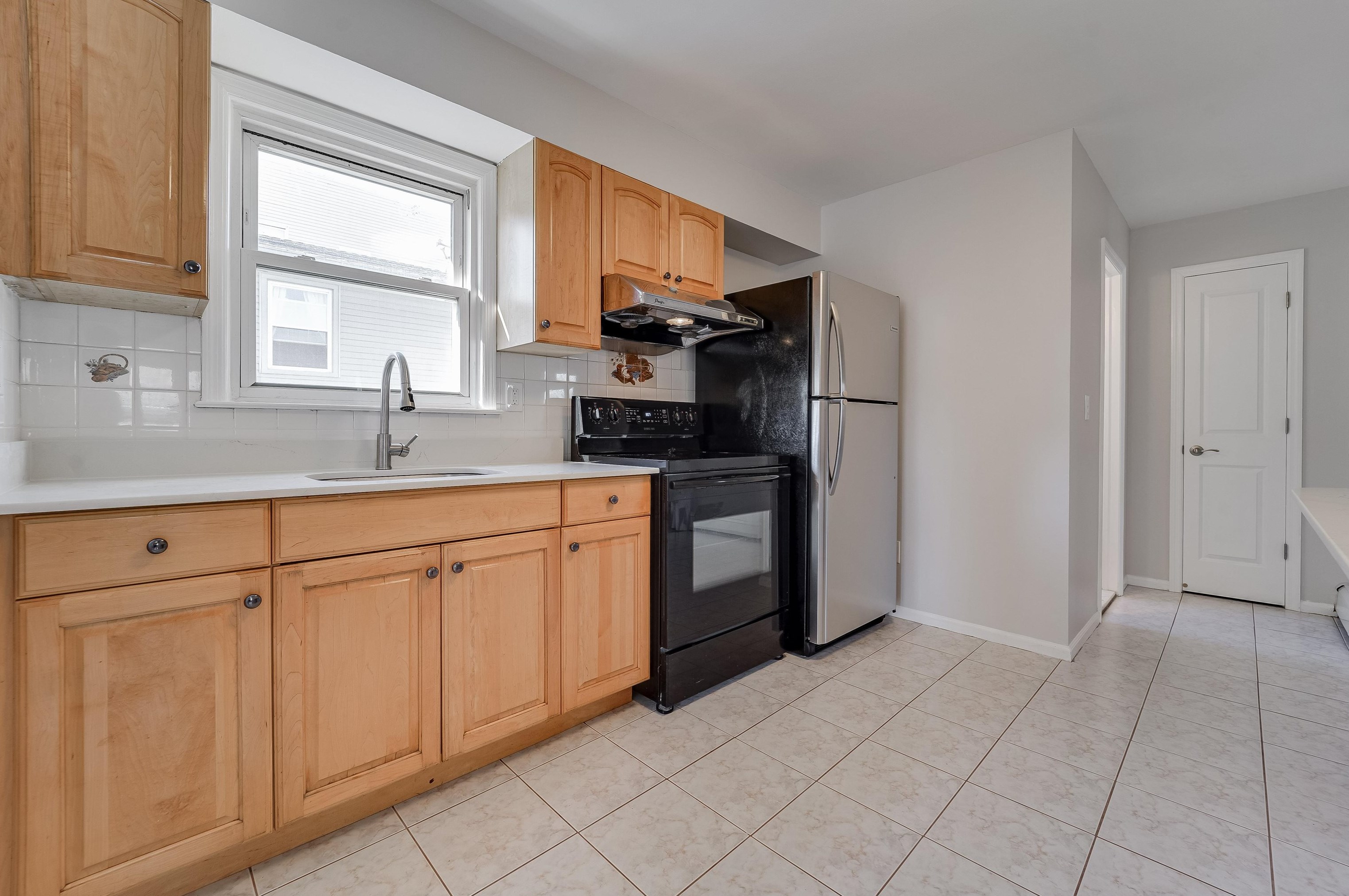 79 Hoyt St #2, Kearny, NJ 07032