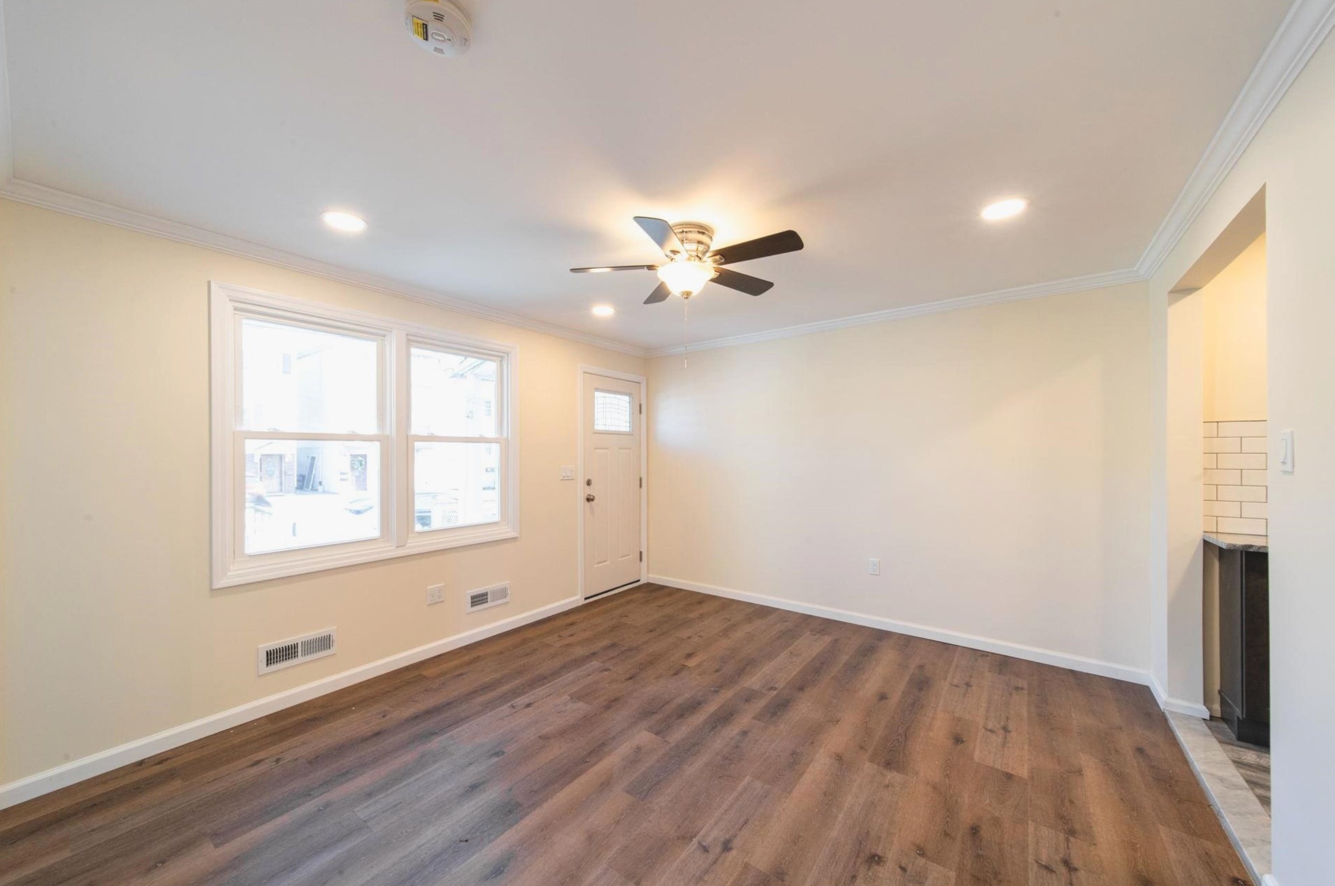 169 Custer Ave, Jersey City, NJ 07305