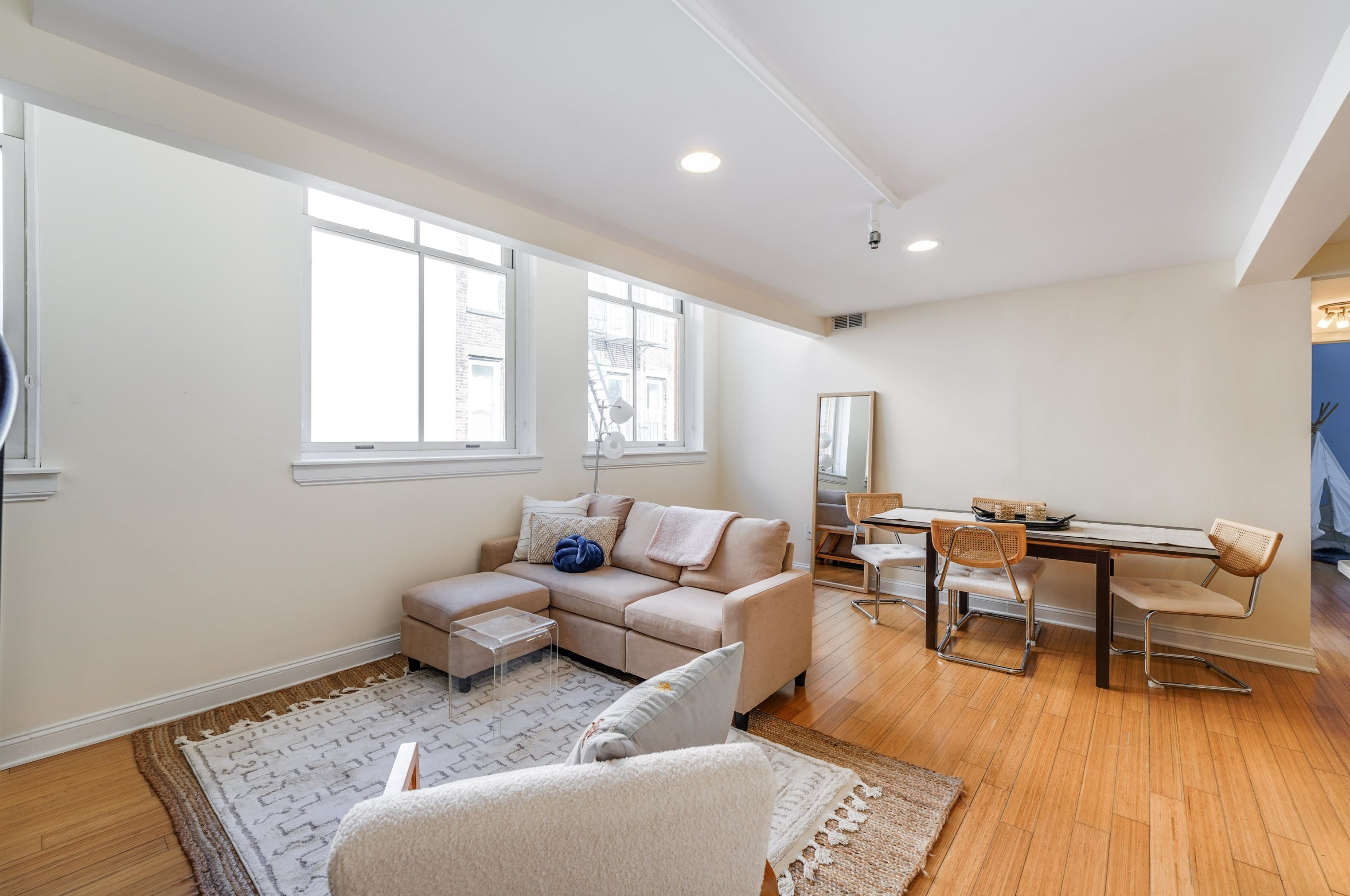 60 Erie St #305, Jersey City, NJ 07302