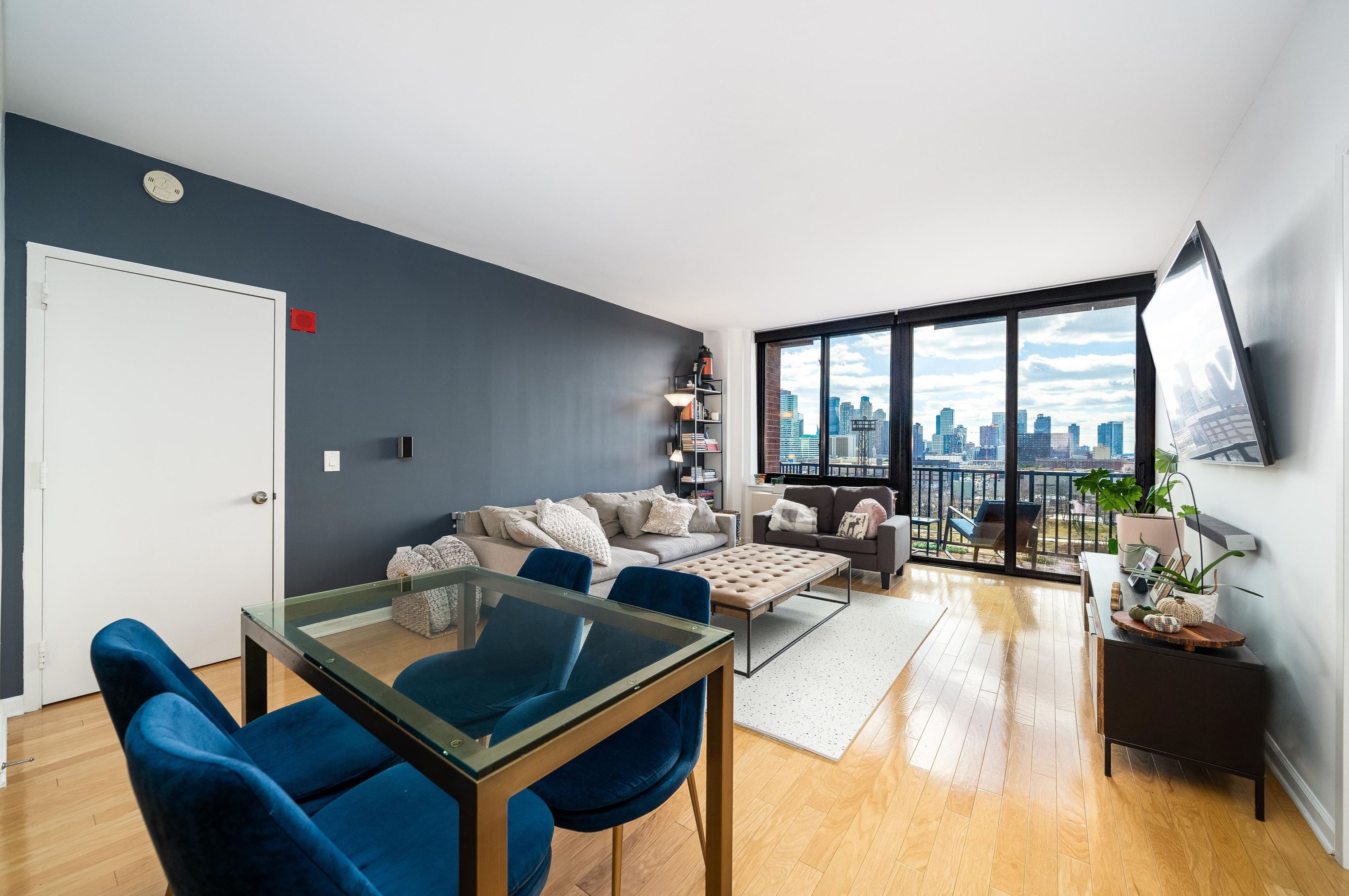 700 Grove St #12l, Jersey City, NJ 07310