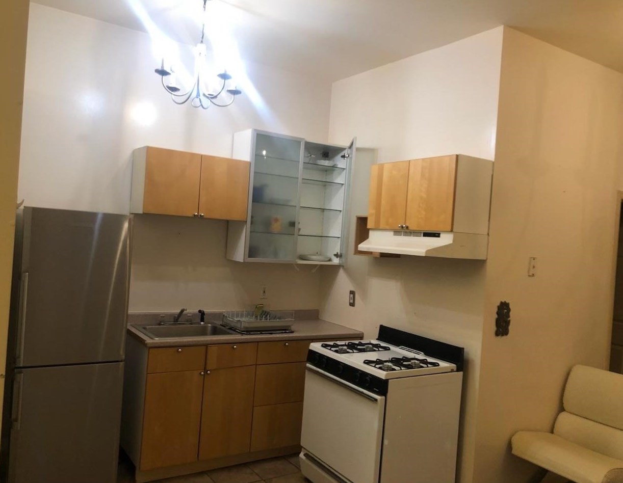 387 Monmouth St, Jersey City, NJ 07302-2628