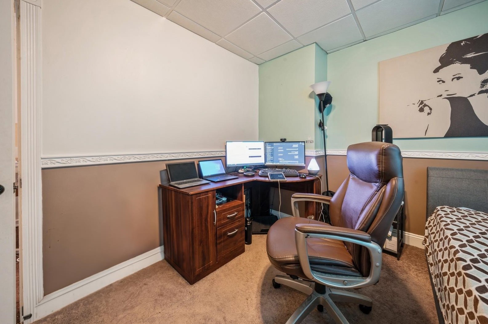 41 32nd St, Bayonne NJ  07002-4708 exterior