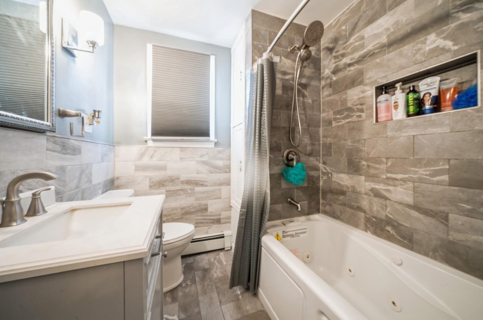 41 32nd St, Bayonne NJ  07002-4708 exterior