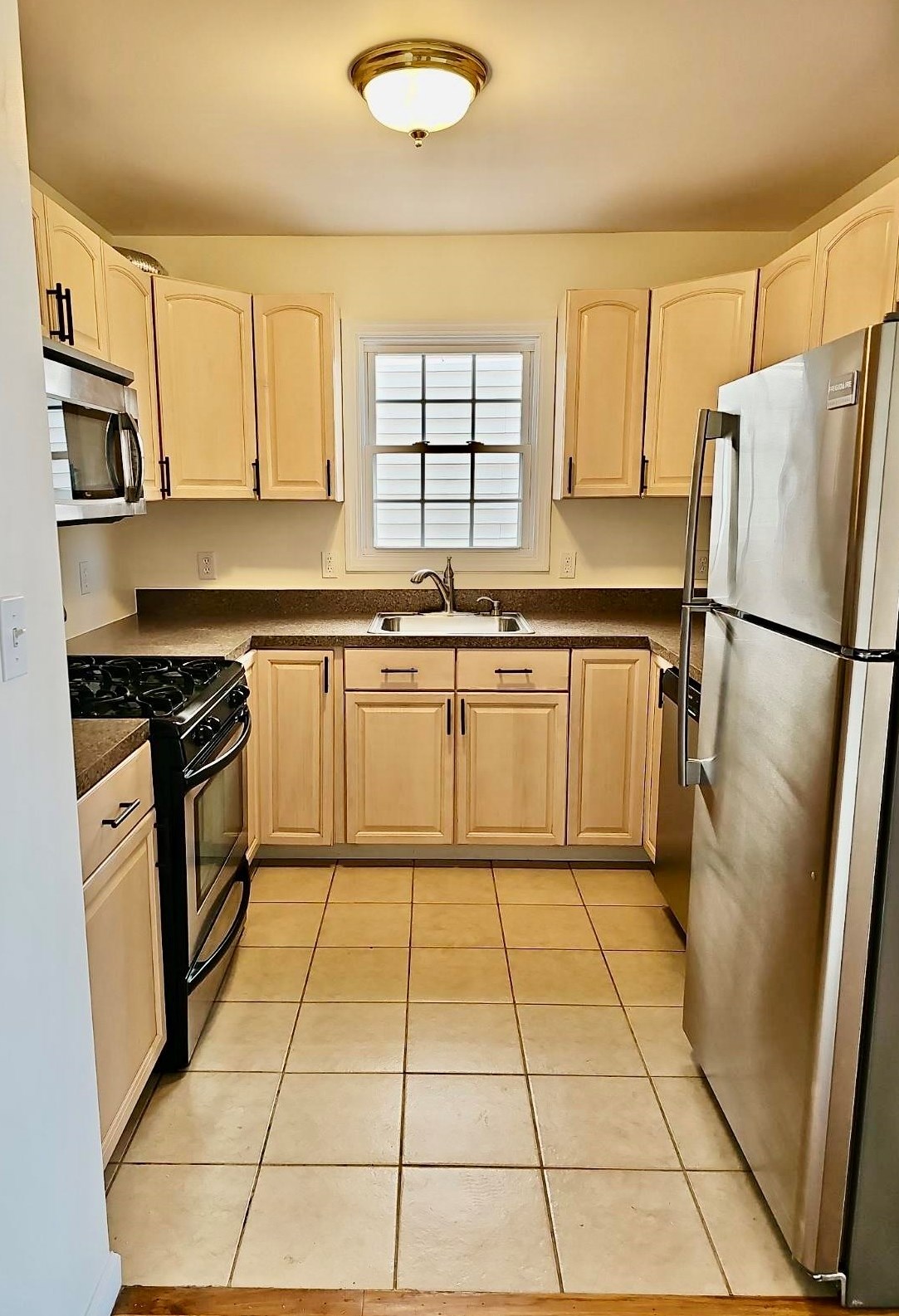 190 Randolph Ave, Jersey City, NJ 07305-4415
