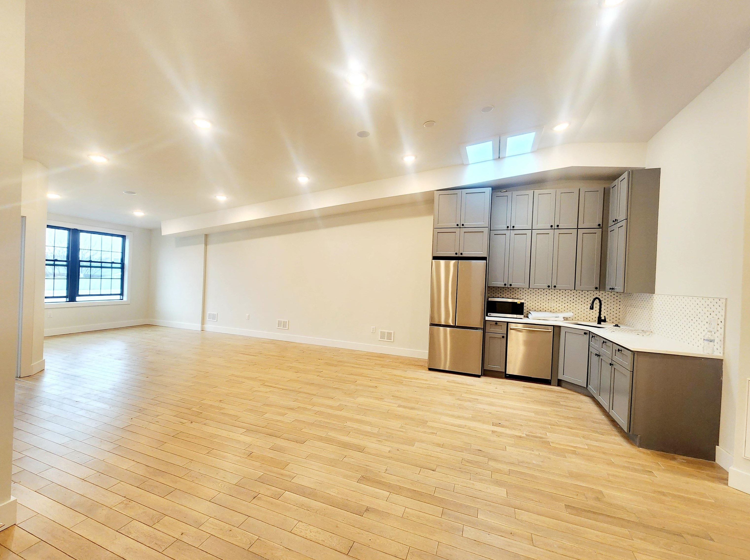 131 Hopkins Ave #2b, Jersey City, NJ 07306