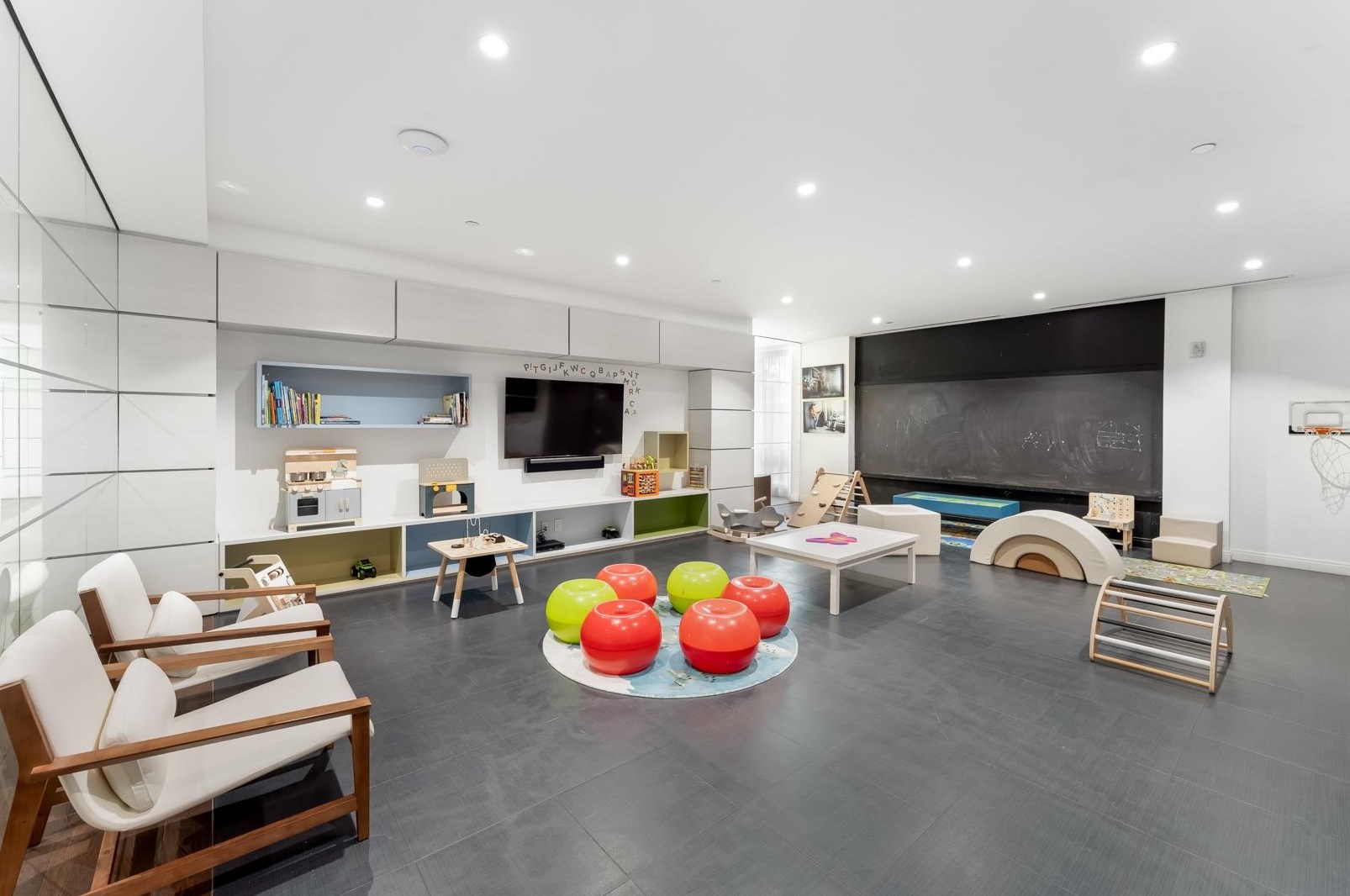 255 Brunswick St, Jersey City NJ 07302-1521 exterior