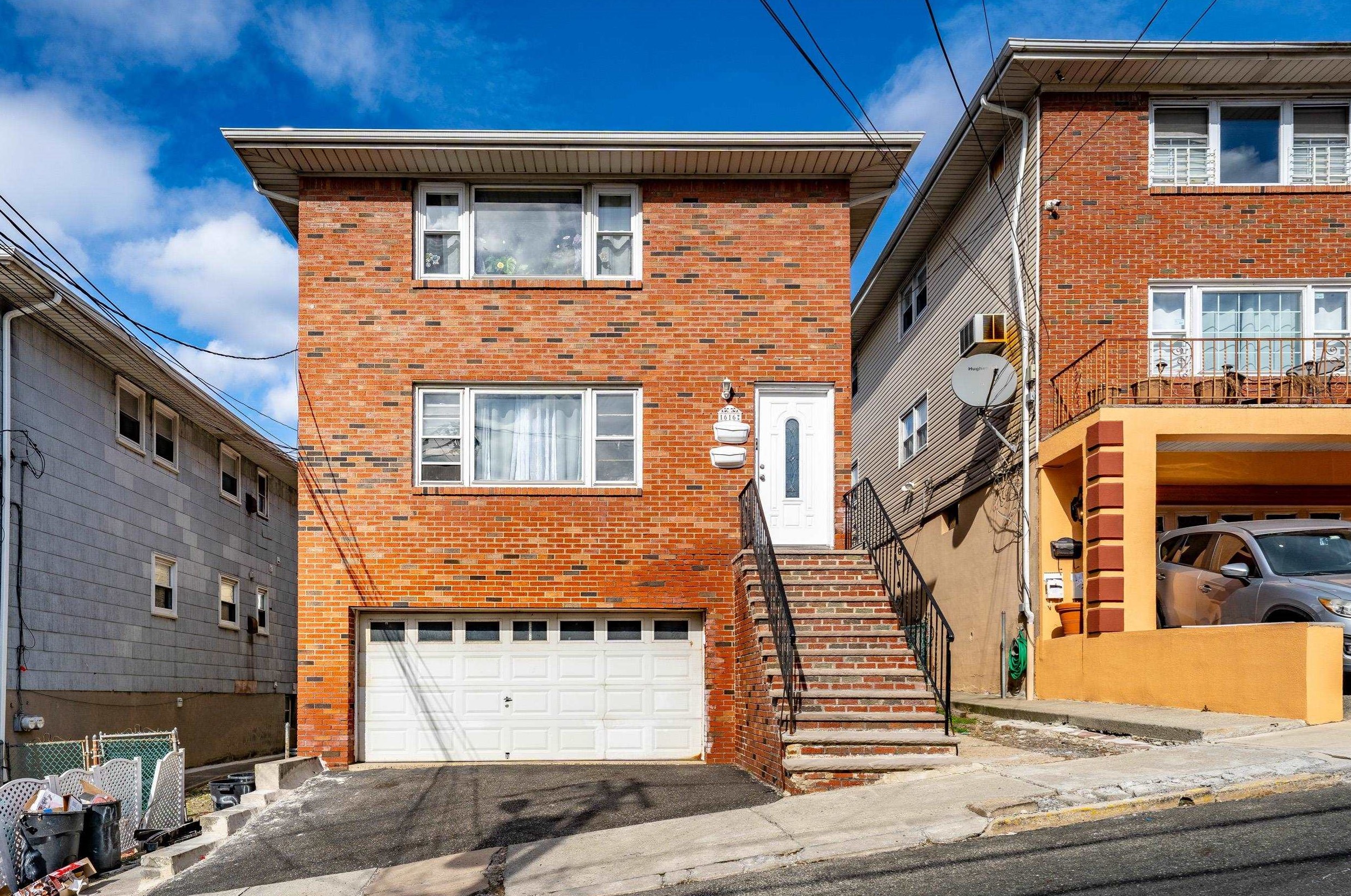 1616 73rd St, North Bergen, NJ 07047