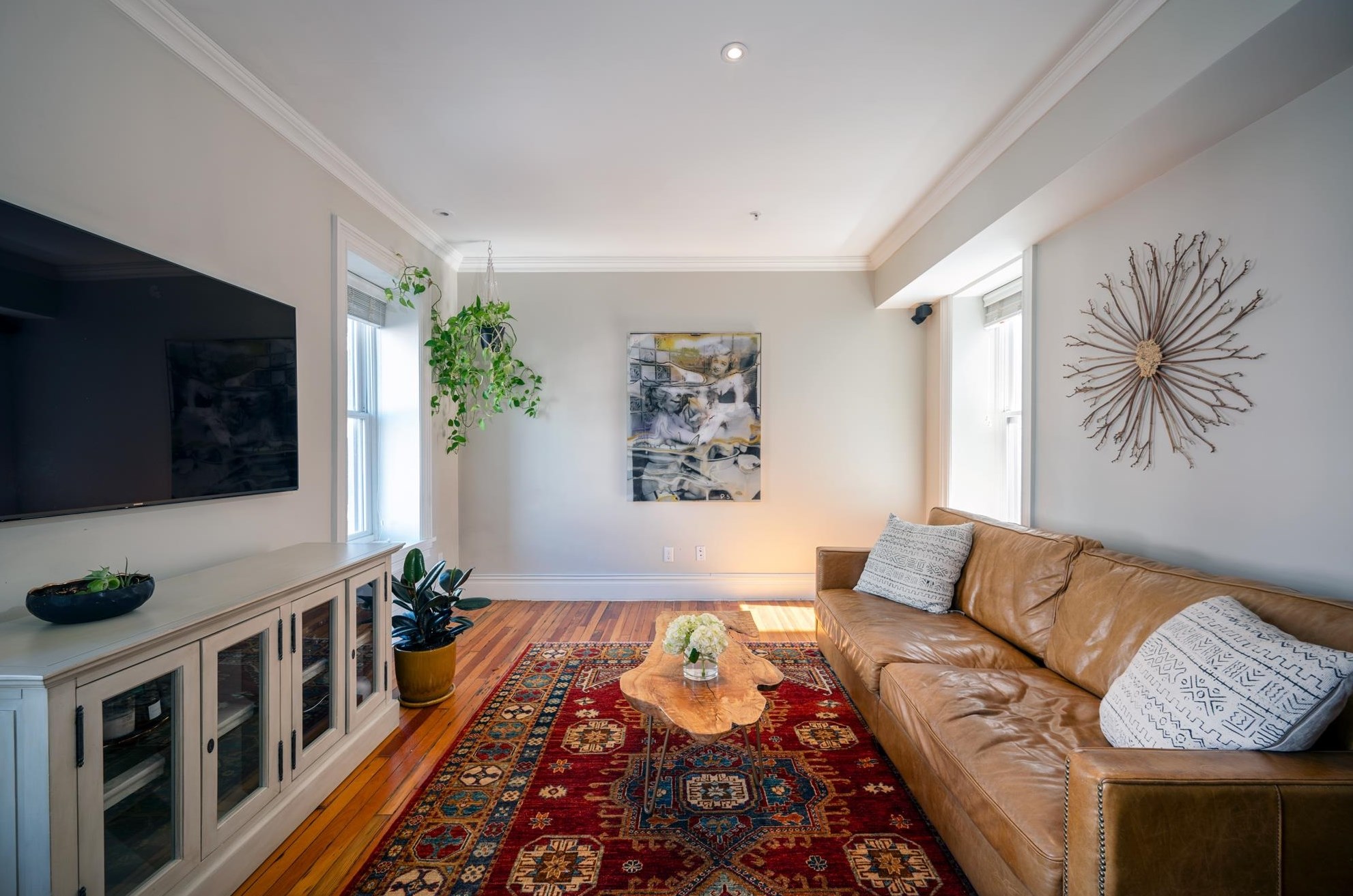 260 1st St #2e, Jersey City, NJ 07302