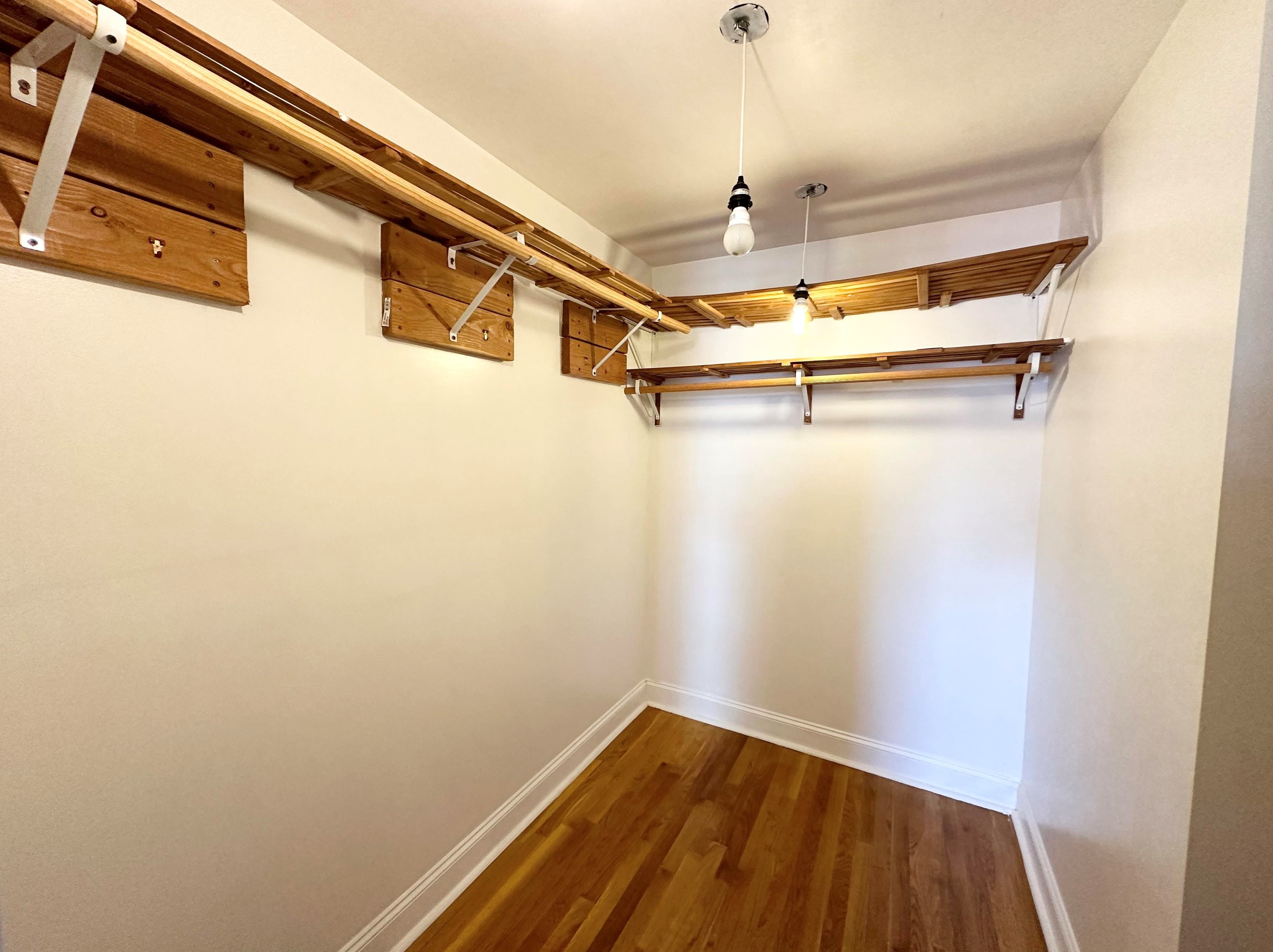 167 Christopher Columbus Dr Apt 4l, Jersey City, NJ