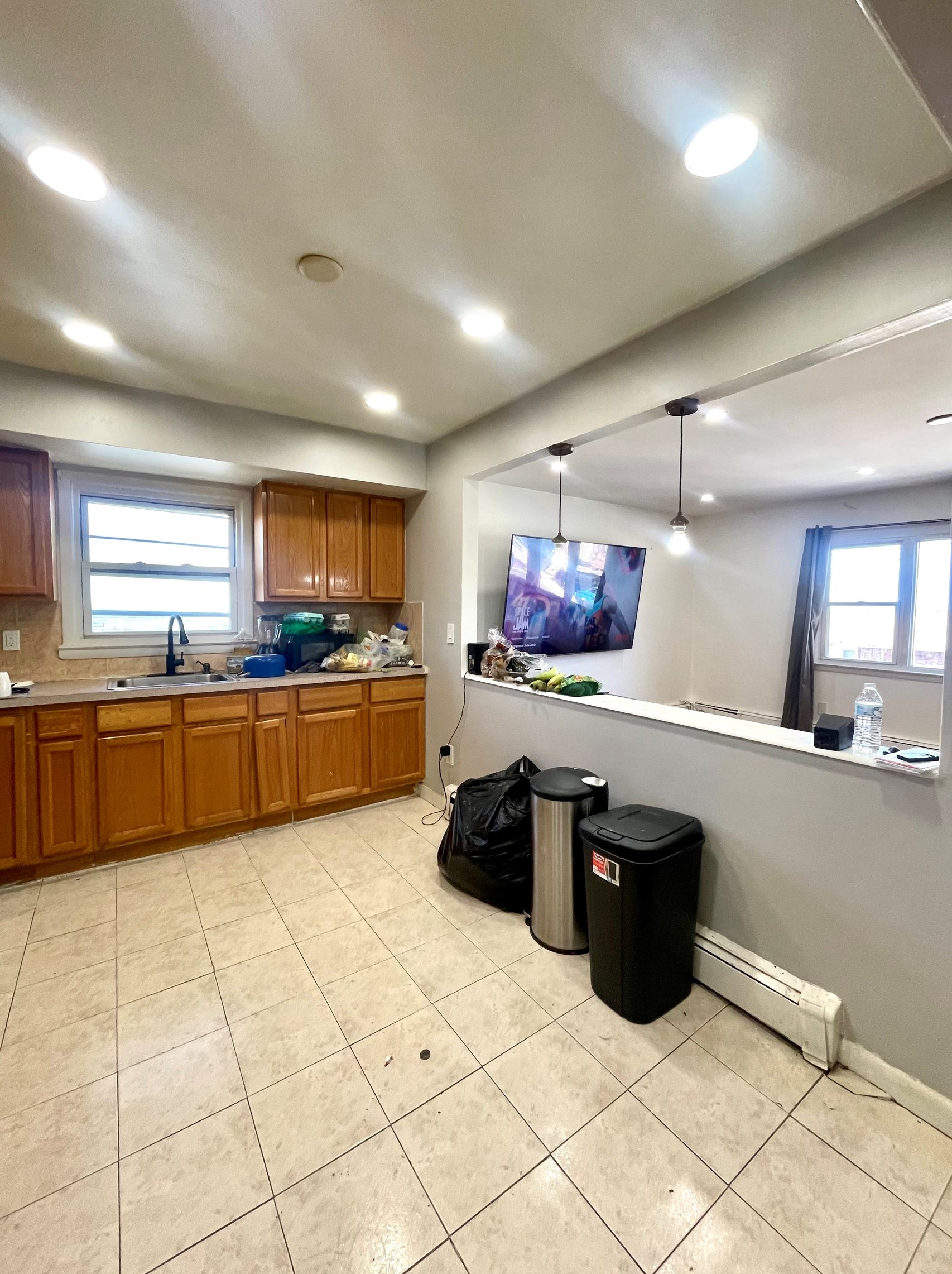 1517 72nd St #2nd Floor, North Bergen, NJ 07047