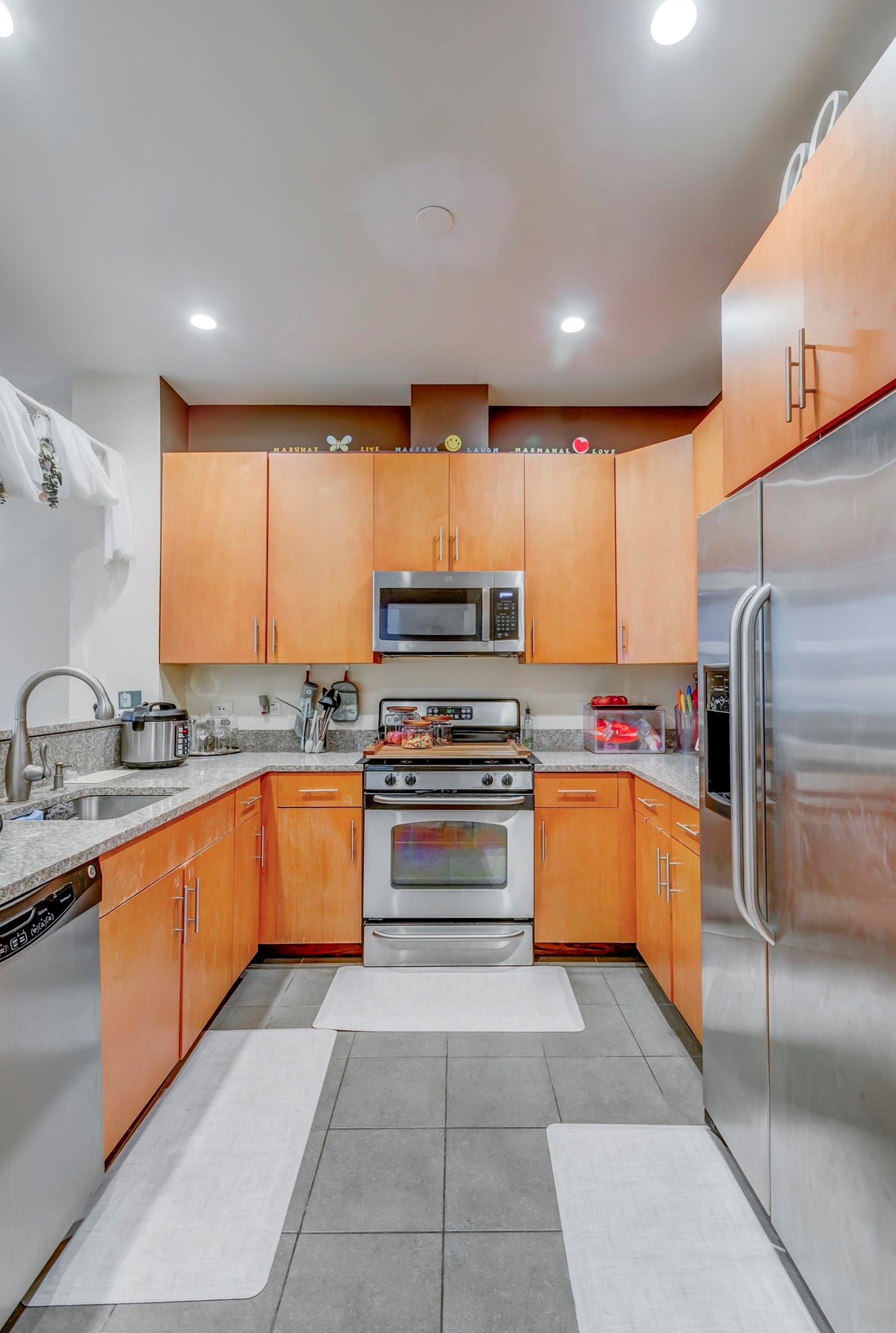 172 Culver Ave, Jersey City, NJ 07305-1165