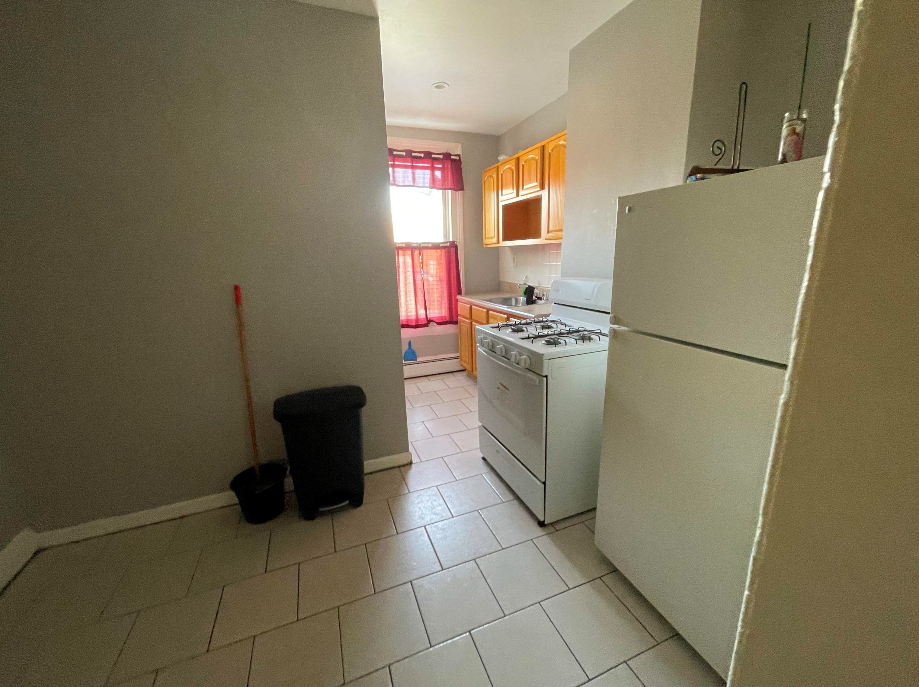 1177 Summit Ave, Jersey City, NJ 07307-3225