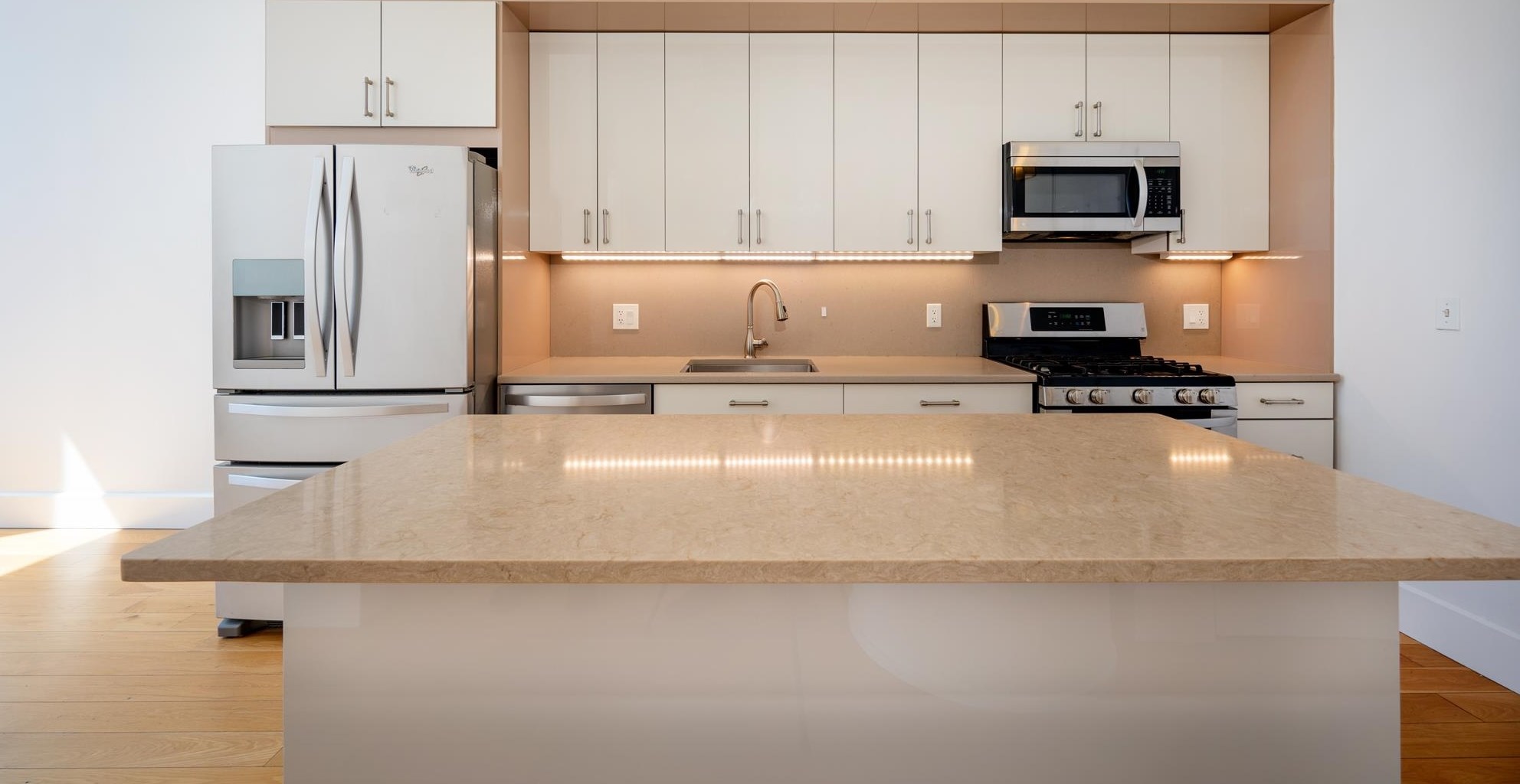50 Dey St Apt 227, Jersey City, NJ 07306