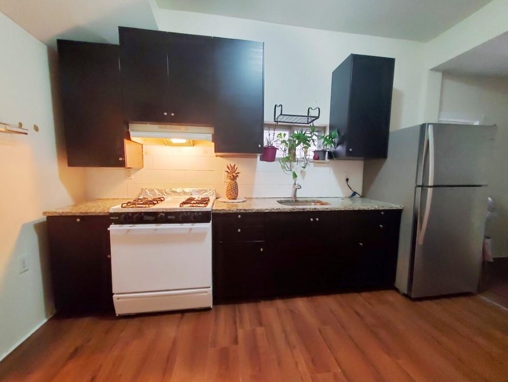 422 71st St, North Bergen, NJ 07047