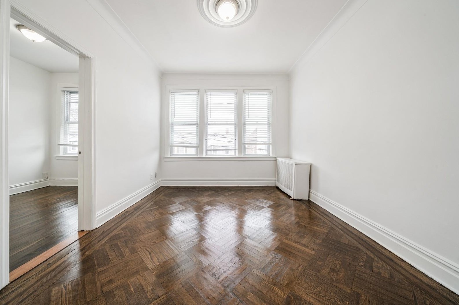 11 Bayview Ave, Jersey City, NJ 07305-4203