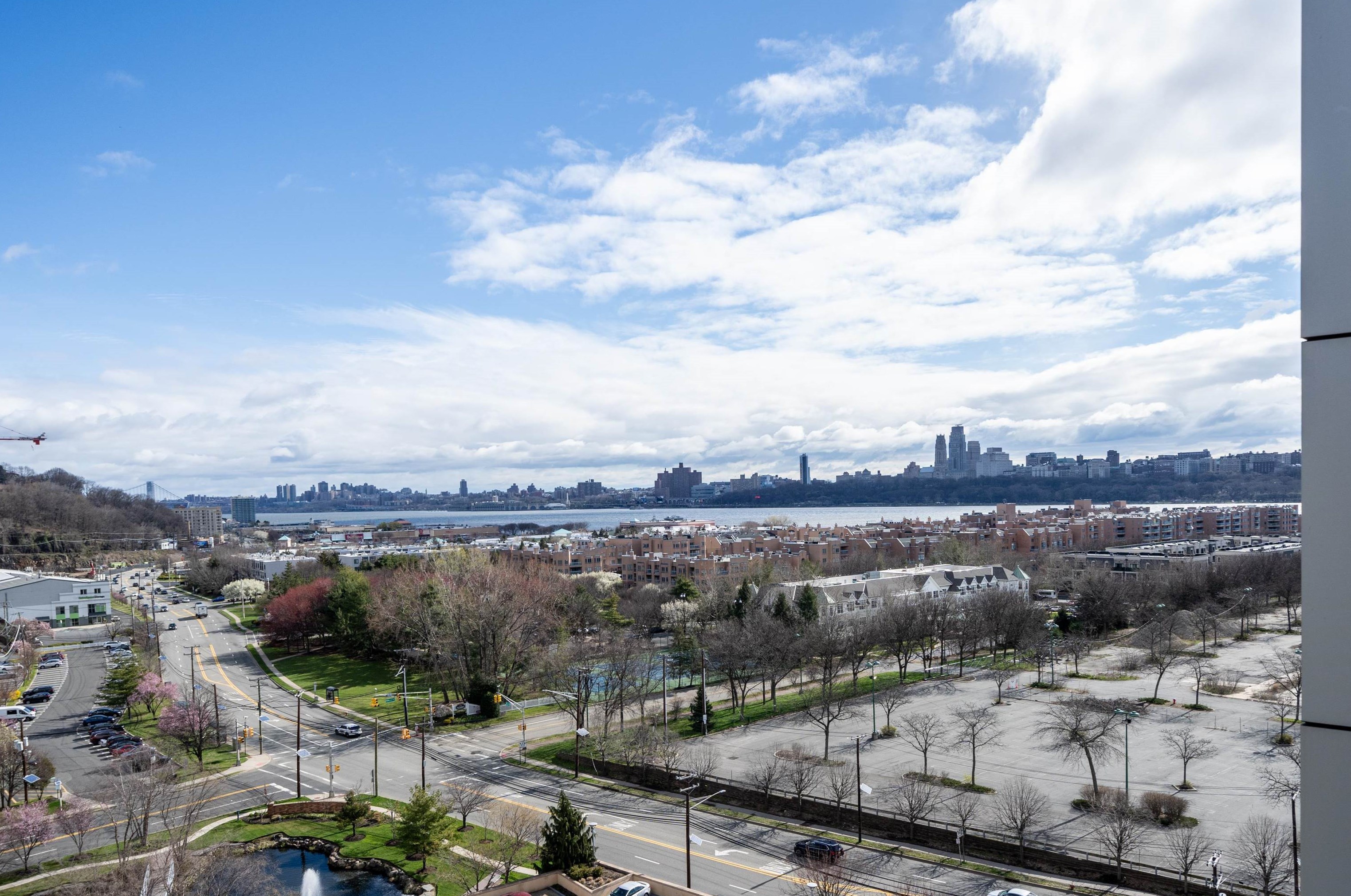 1215 Hudson Park #1215, Edgewater, NJ 07020