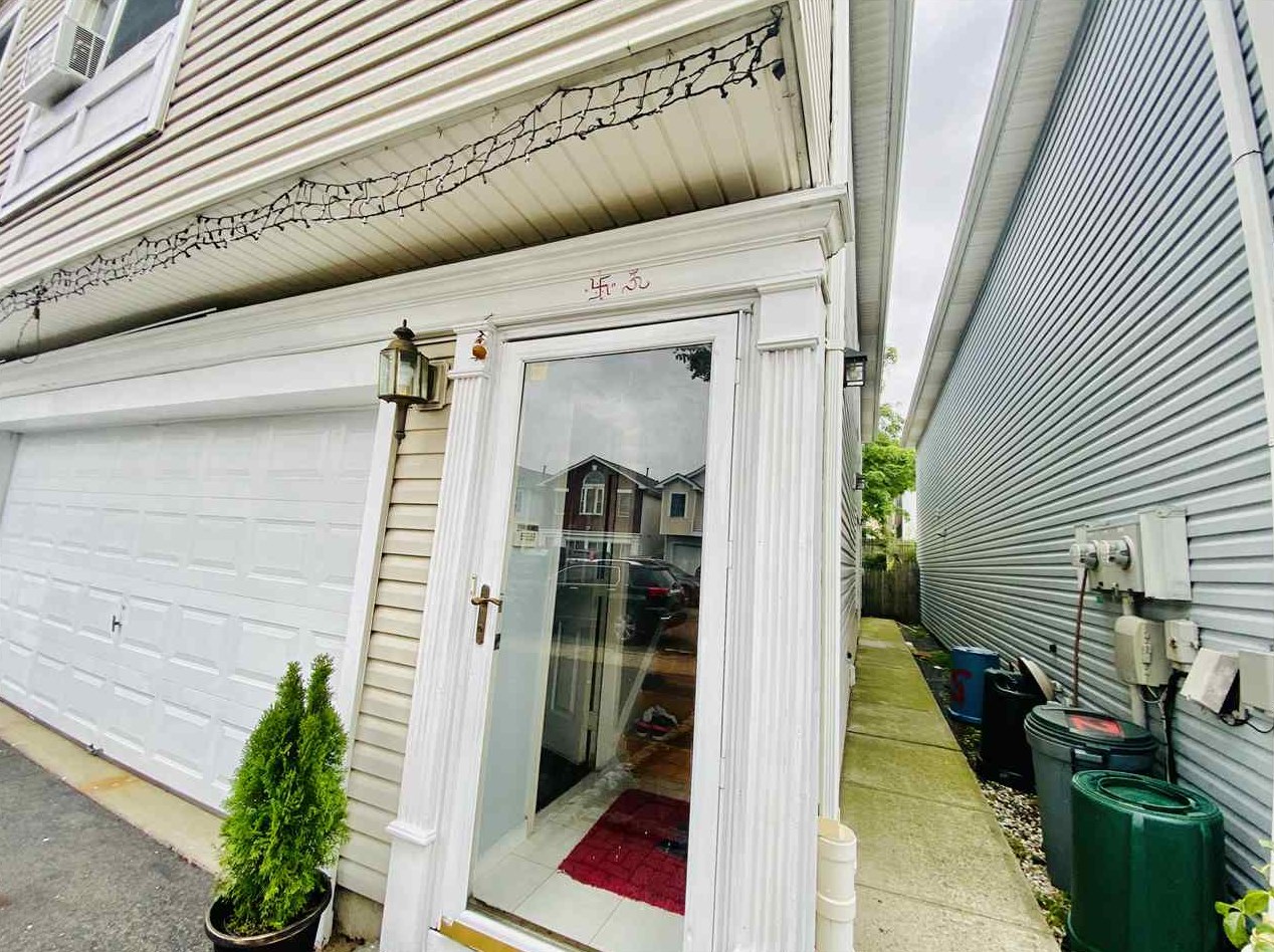54 Grieco Dr #1, Jersey City, NJ 07305