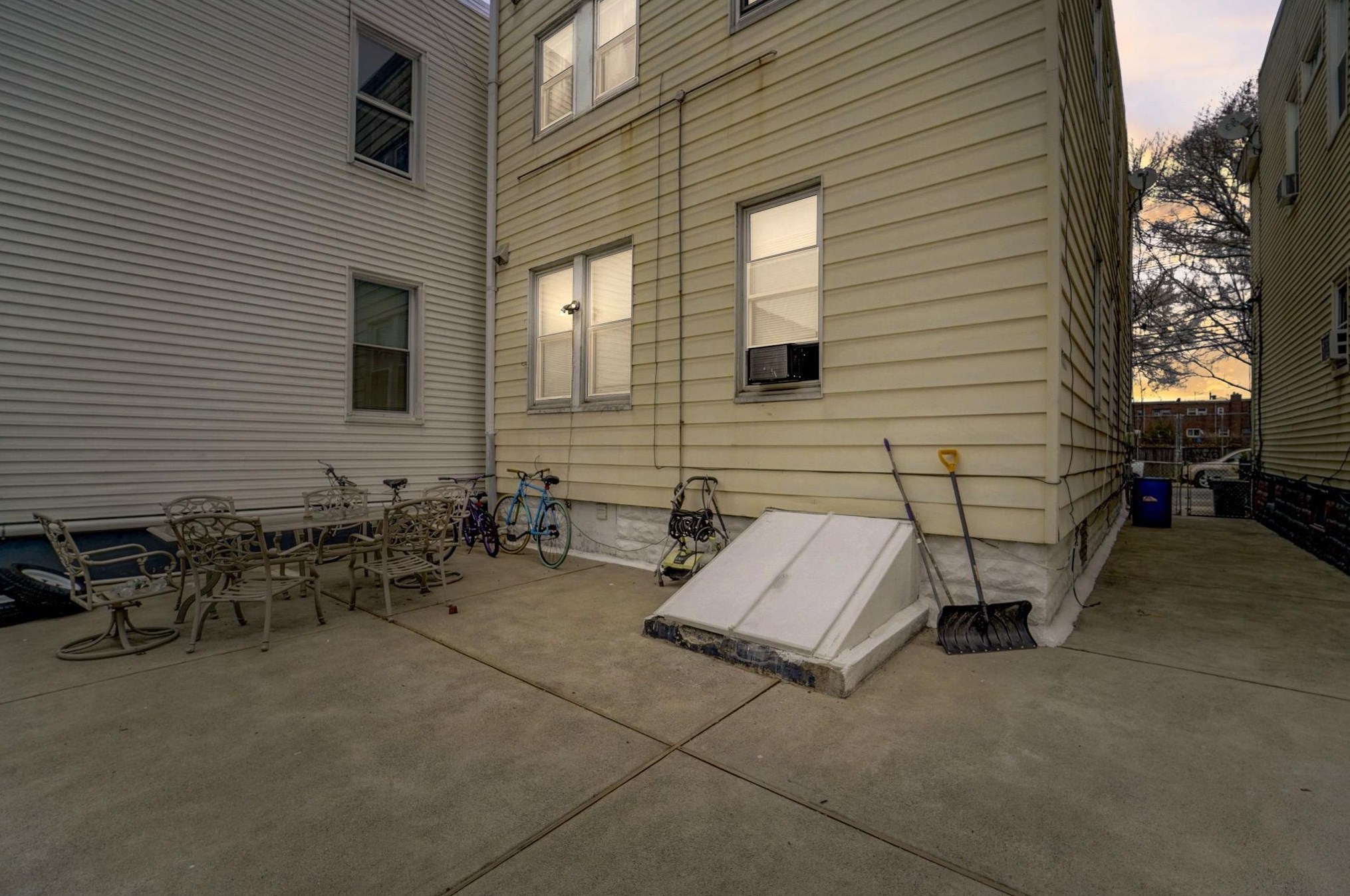 119 Audubon Ave, Jersey City, NJ 07305-1071