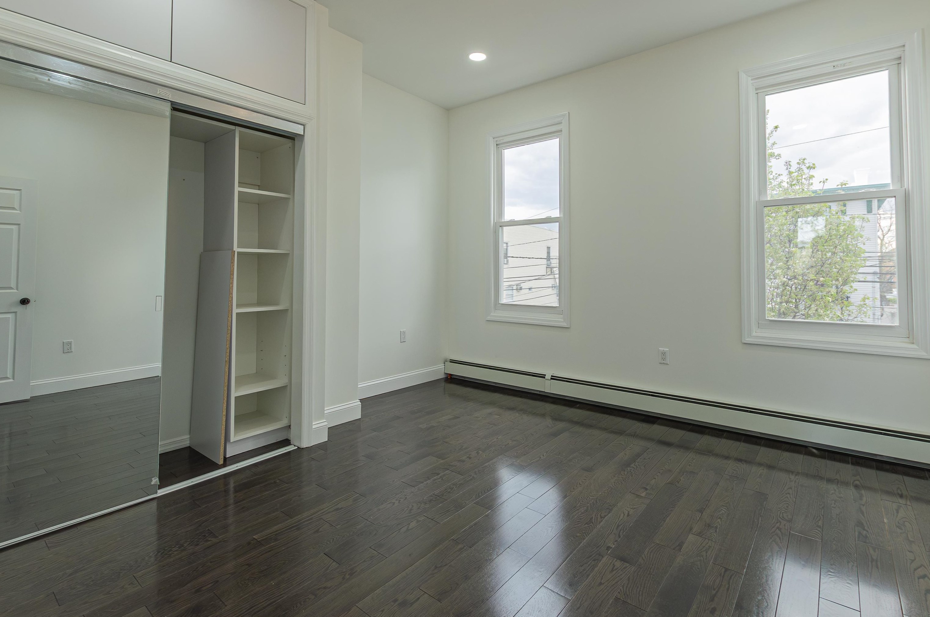706 Bergenline Ave #2, Union City, NJ 07087