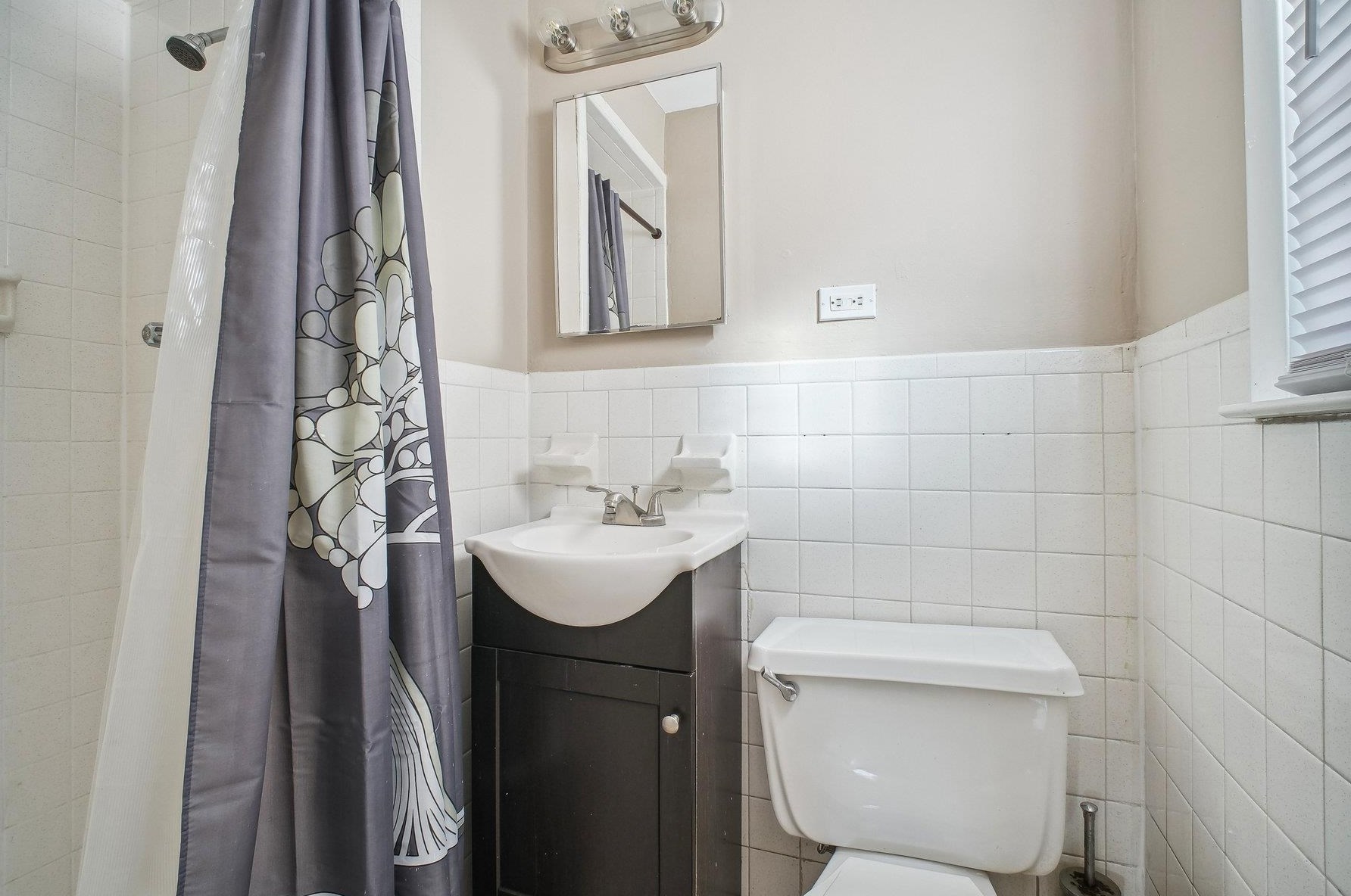 133 Collard St, Jersey City NJ  07306-3507 exterior