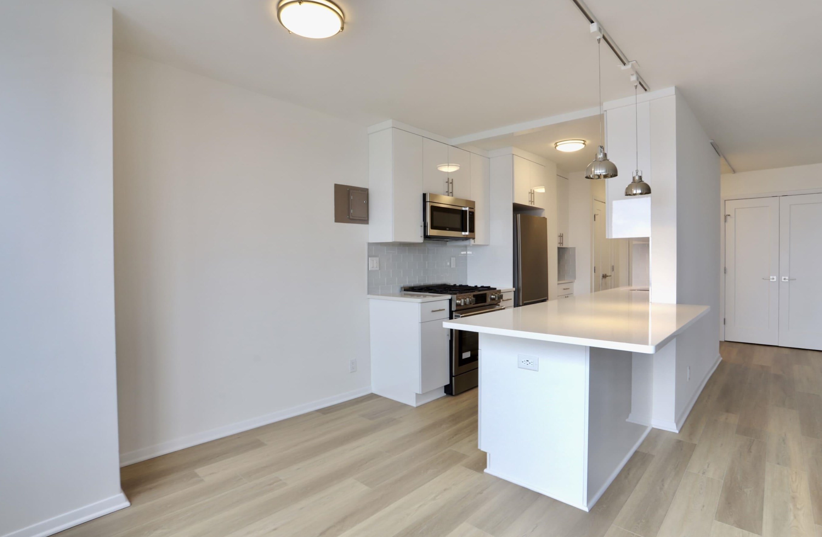 500 Central Ave #1111, Union City, NJ 07087