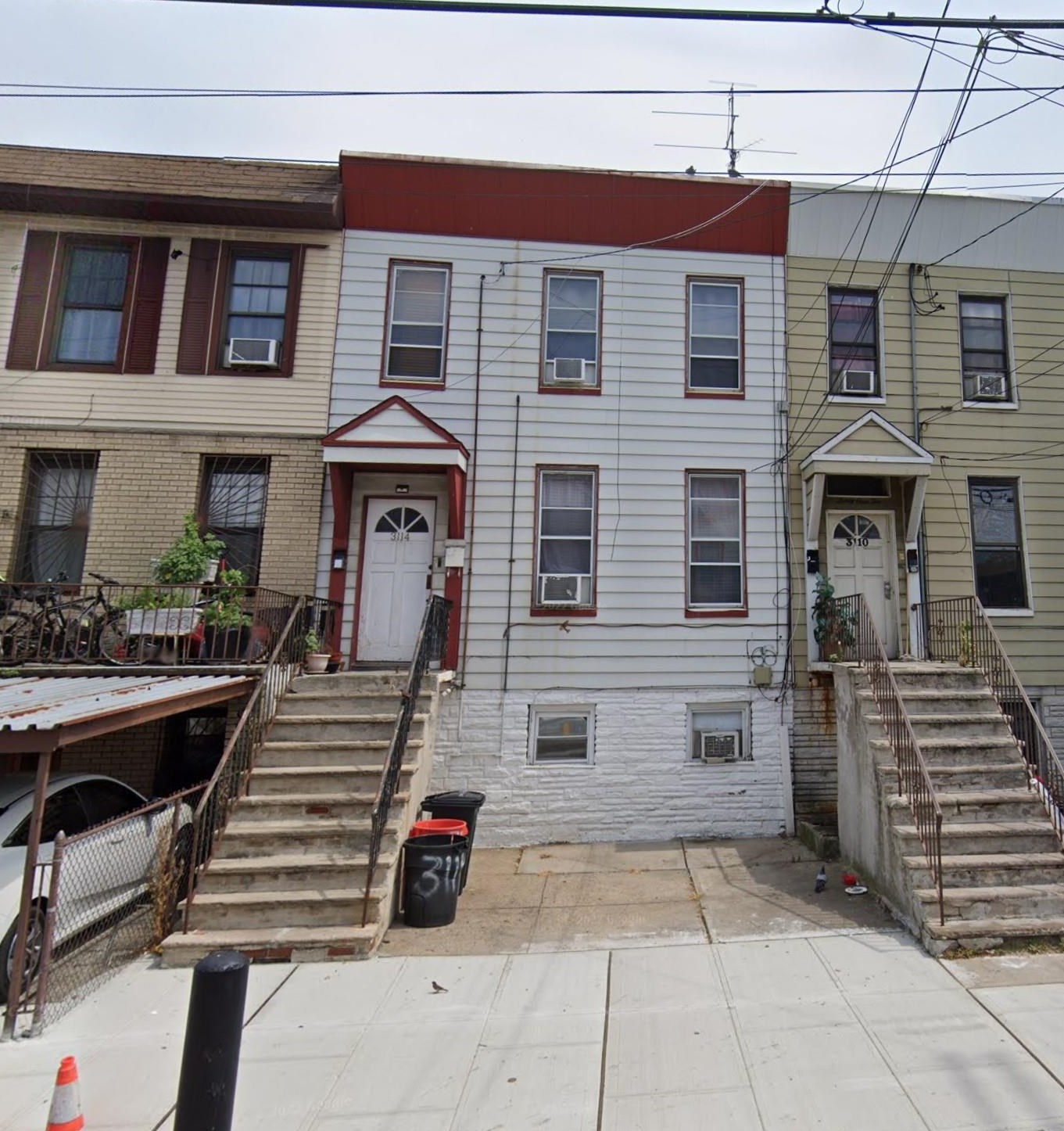 3112 Central Ave, Union City, NJ 07087-2403