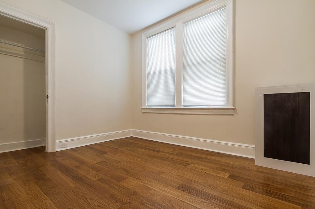 65 Lexington Ave, Jersey City NJ  07304-1282 exterior
