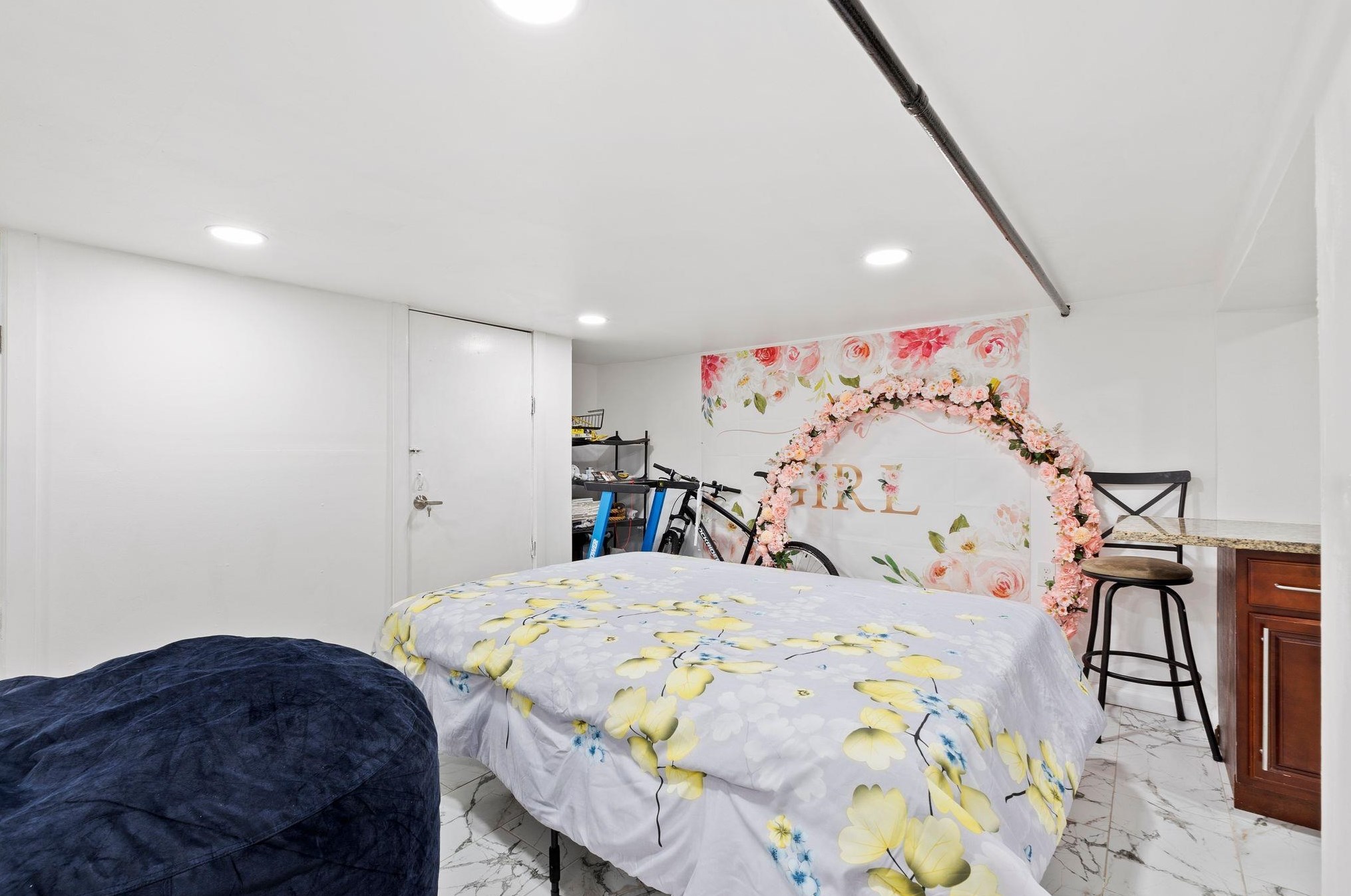 87 Clifton Pl, Jersey City NJ 07304-3103 exterior