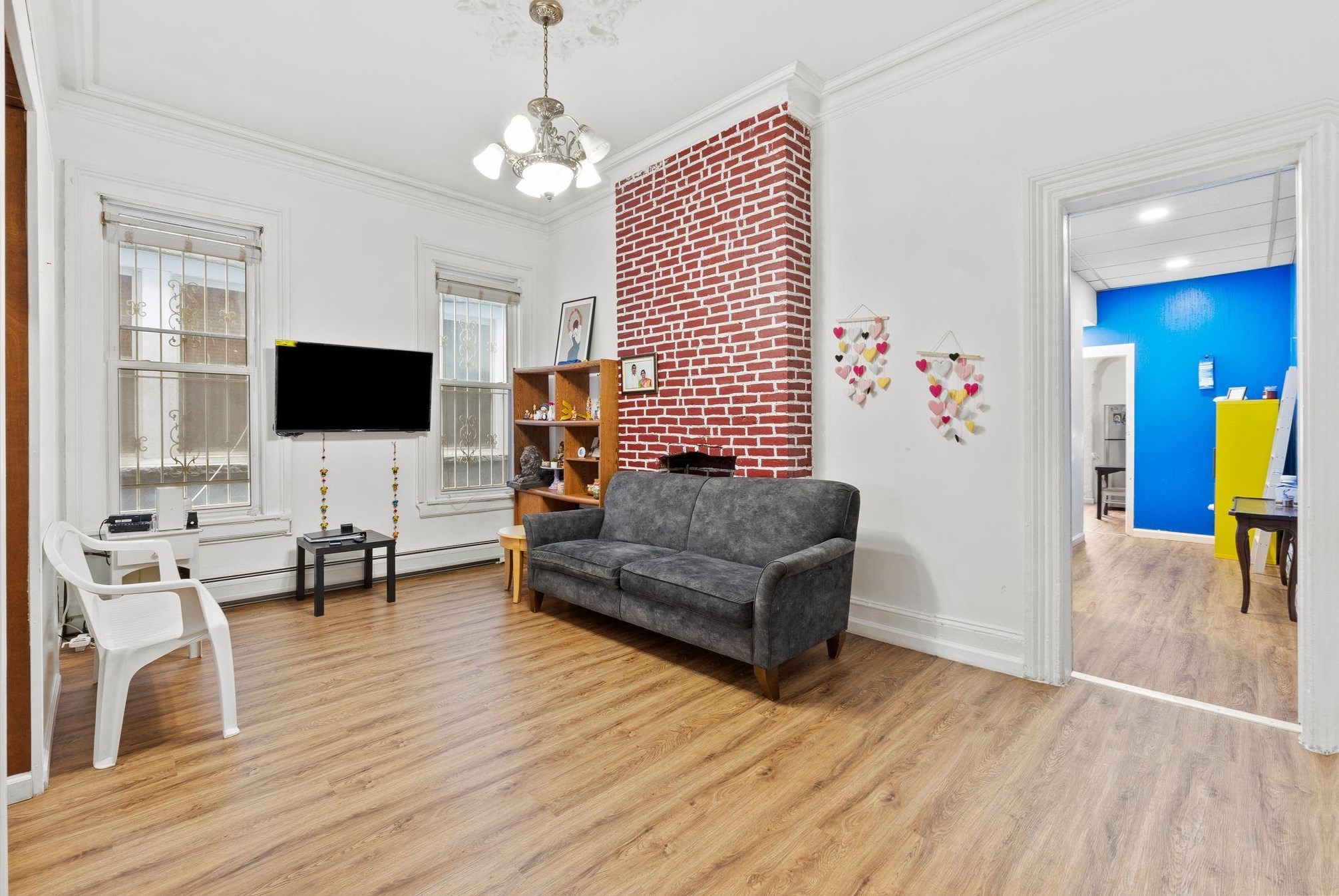 87 Clifton Pl, Jersey City NJ 07304-3103 exterior