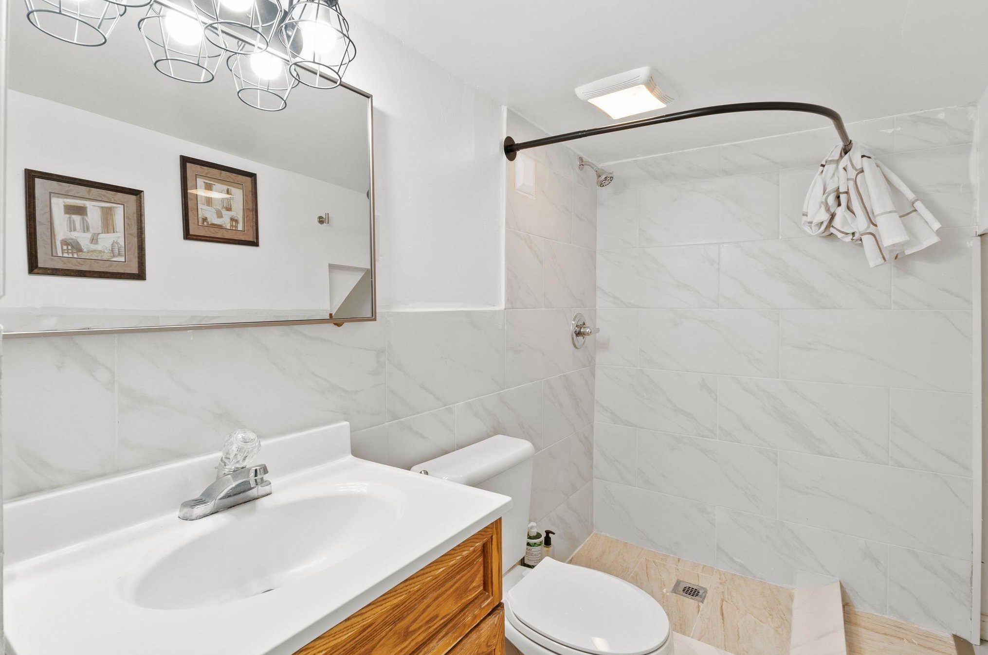 87 Clifton Pl, Jersey City NJ 07304-3103 exterior