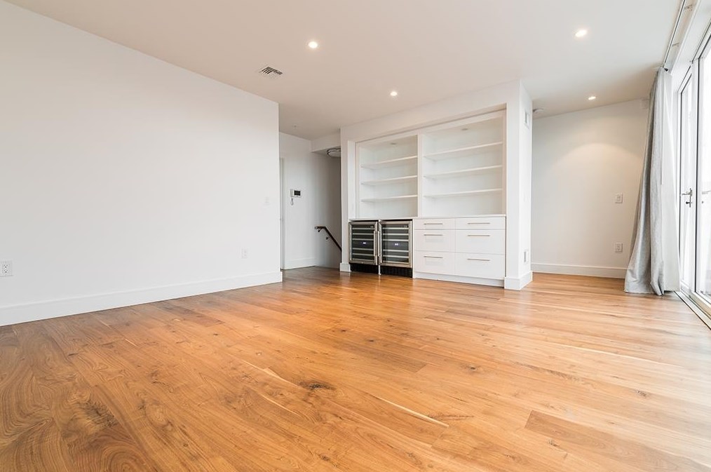 997 Blvd, Union City NJ 07086-7157 exterior