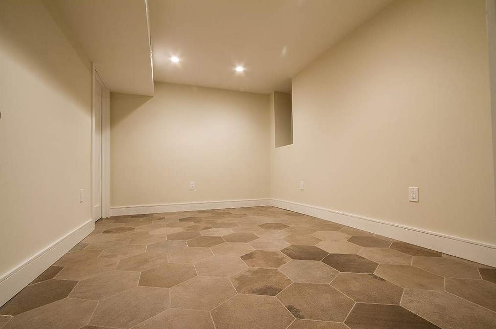 997 Blvd, Union City NJ 07086-7157 exterior