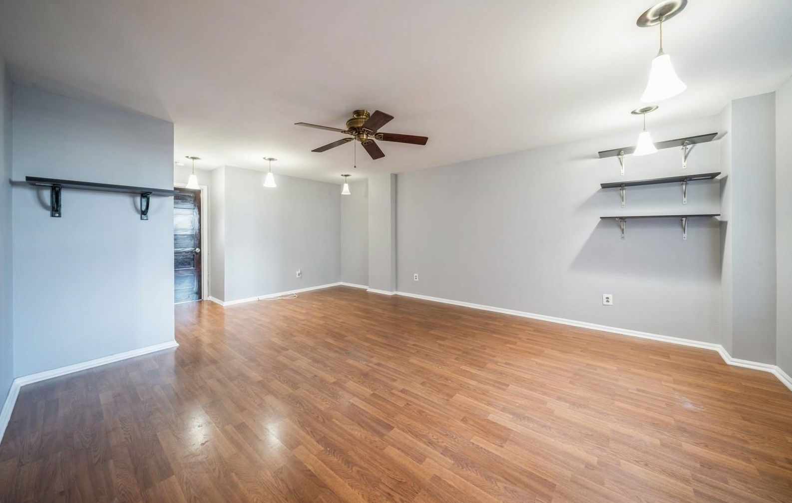 50 Glenwood Ave, Jersey City NJ  07306-4606 exterior