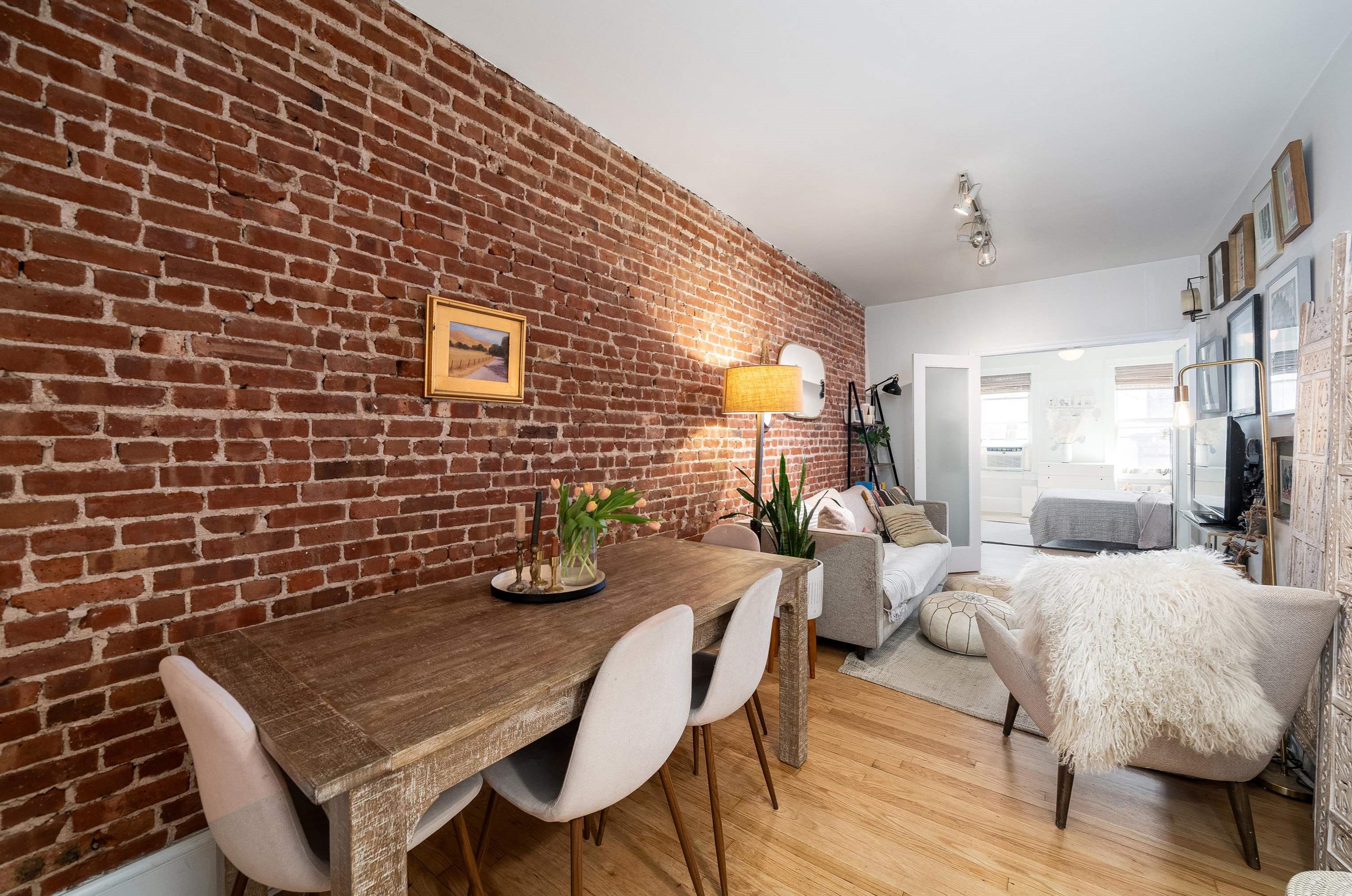 360 8th St #4, Jersey City, NJ 07302