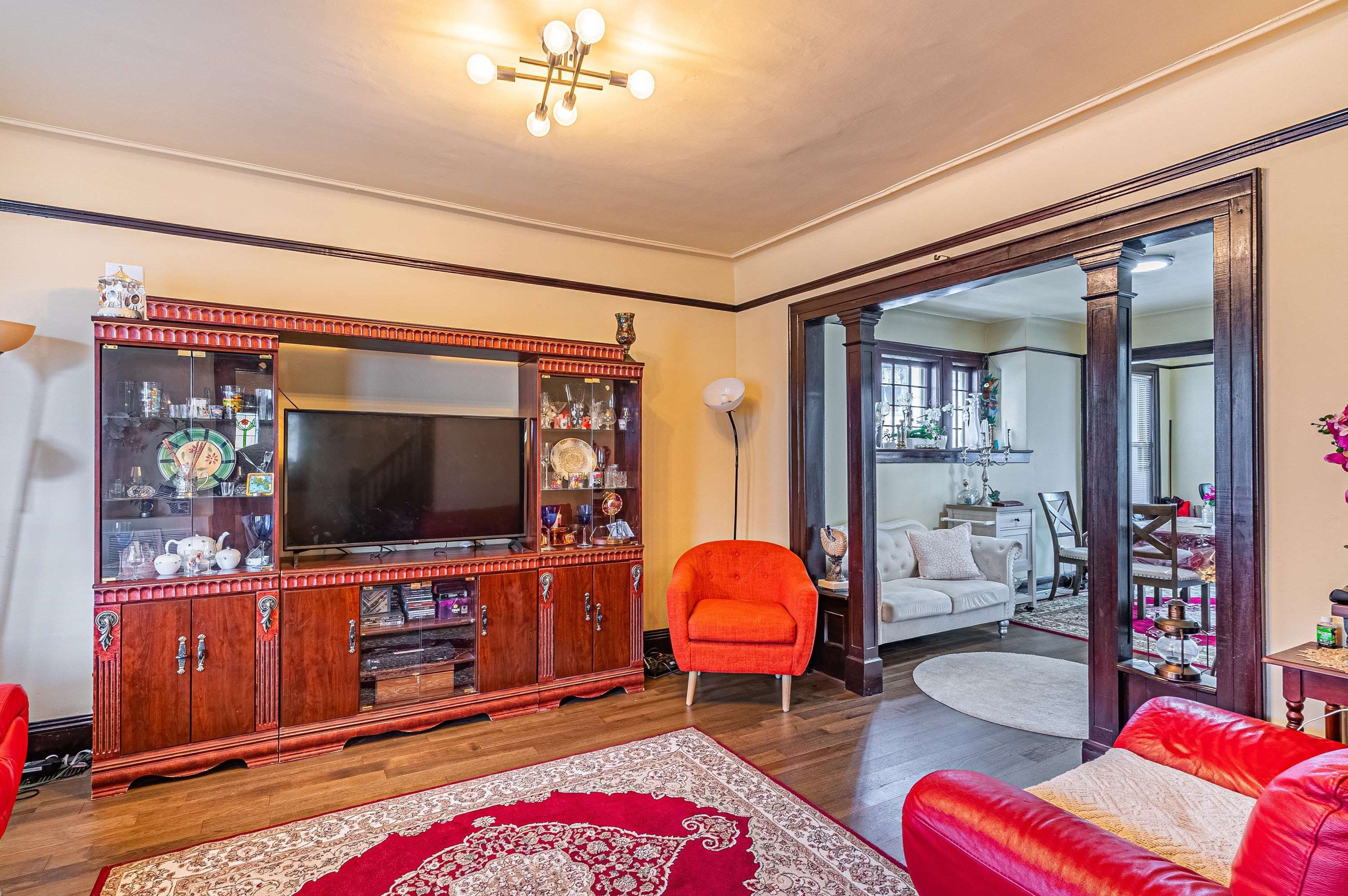 334 76th St, North Bergen, NJ 07047-5614