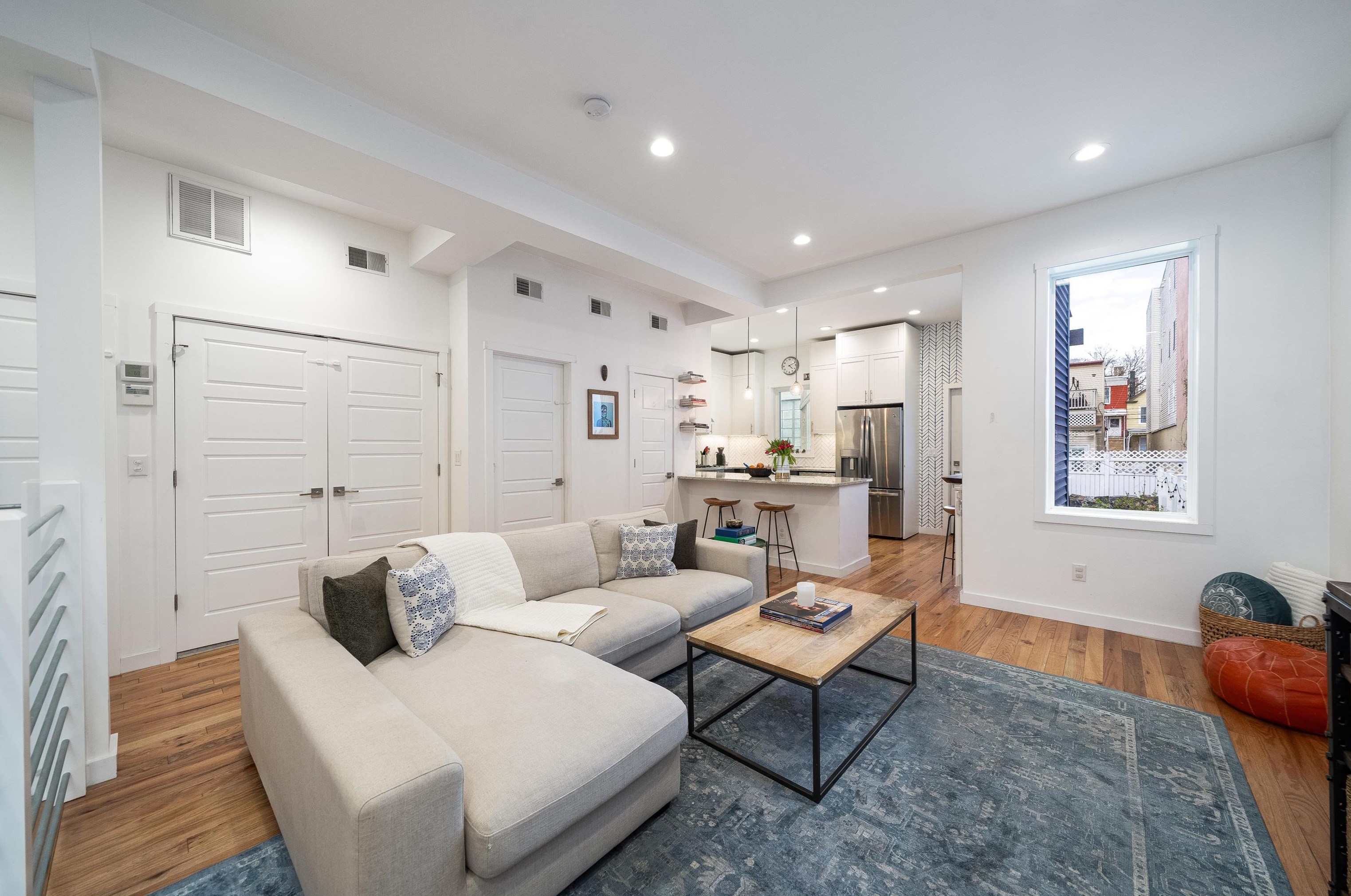 414 10th St #1, Union City, NJ 07087