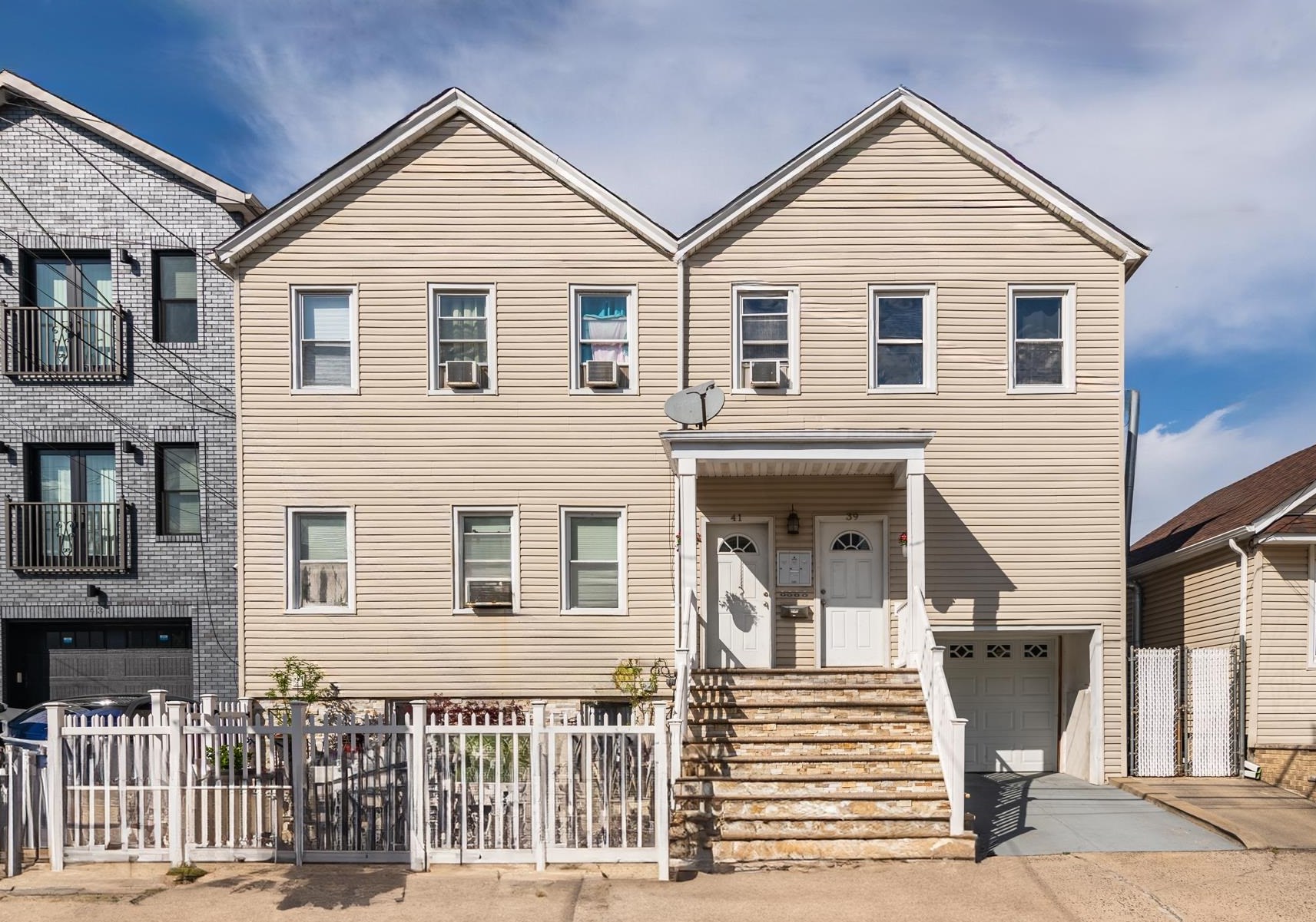 41 21 St, Bayonne NJ  07002-4531 exterior