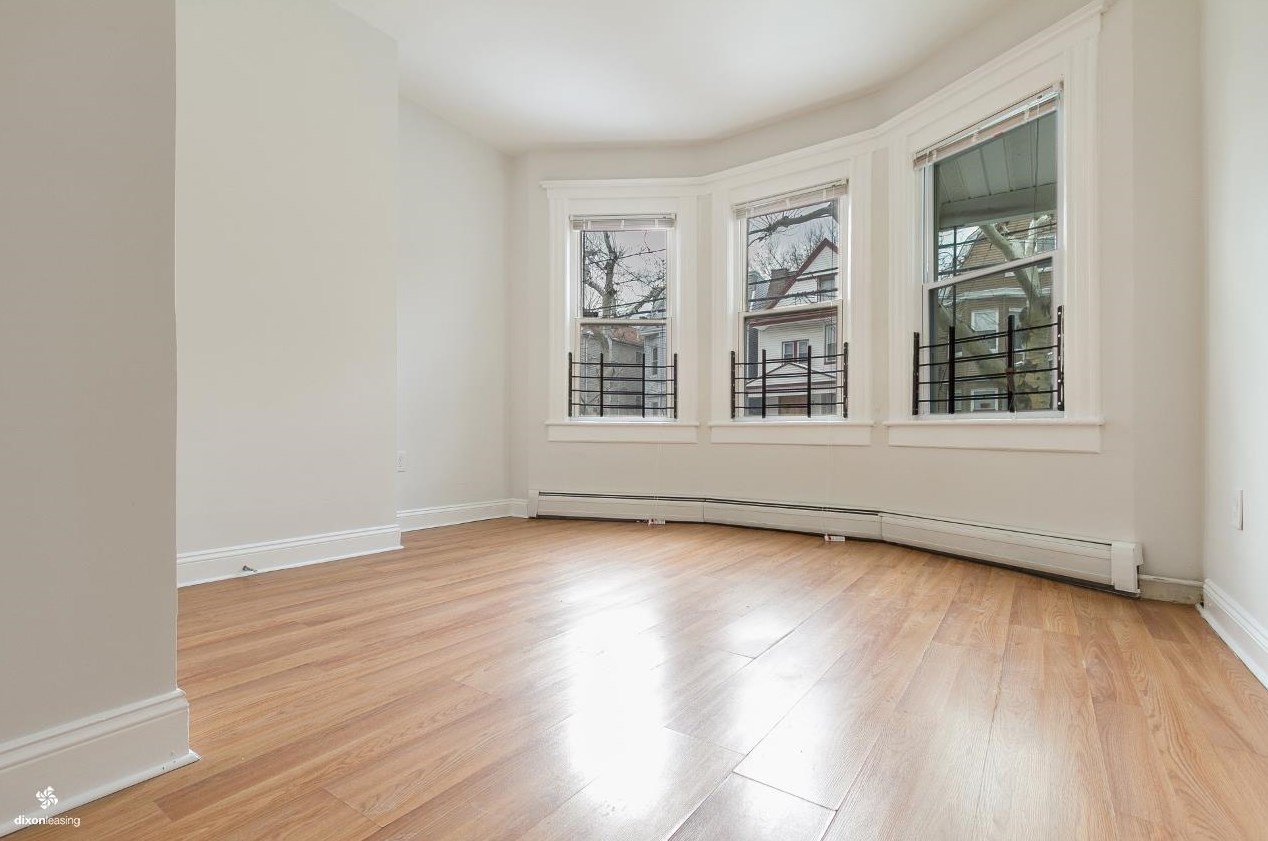 22 Fulton Ave, Jersey City, NJ 07305-4113