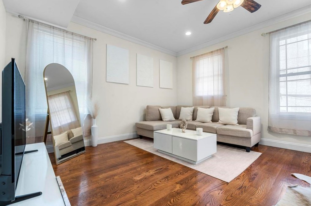 177 Laidlaw Ave, Jersey City, NJ 07306-2512