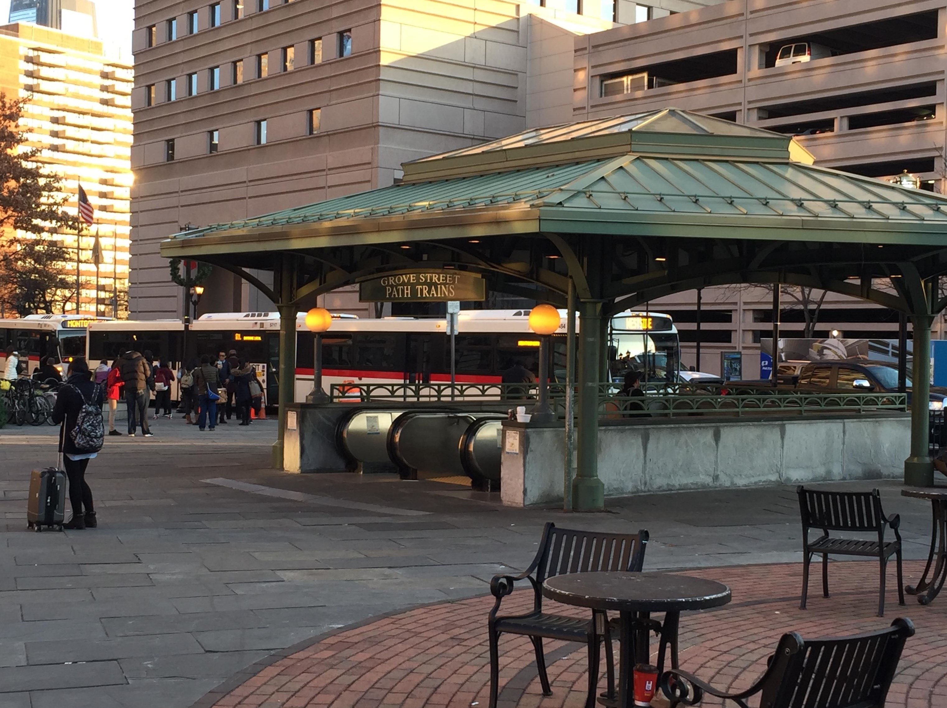 338 Grove St, Jersey City NJ  07302-2917 exterior